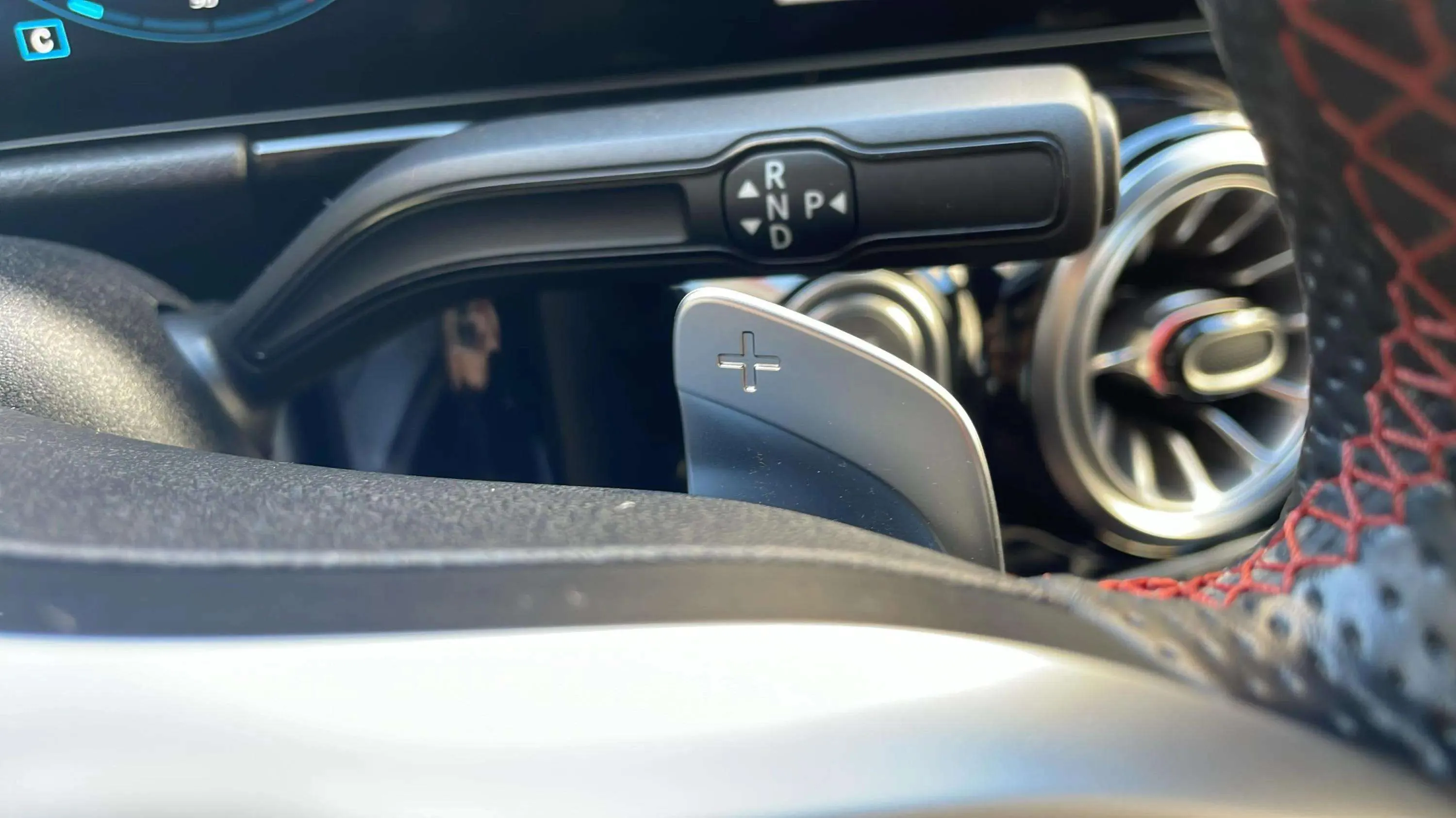 Mercedes-Benz GLA 250 4MATIC - foto 14