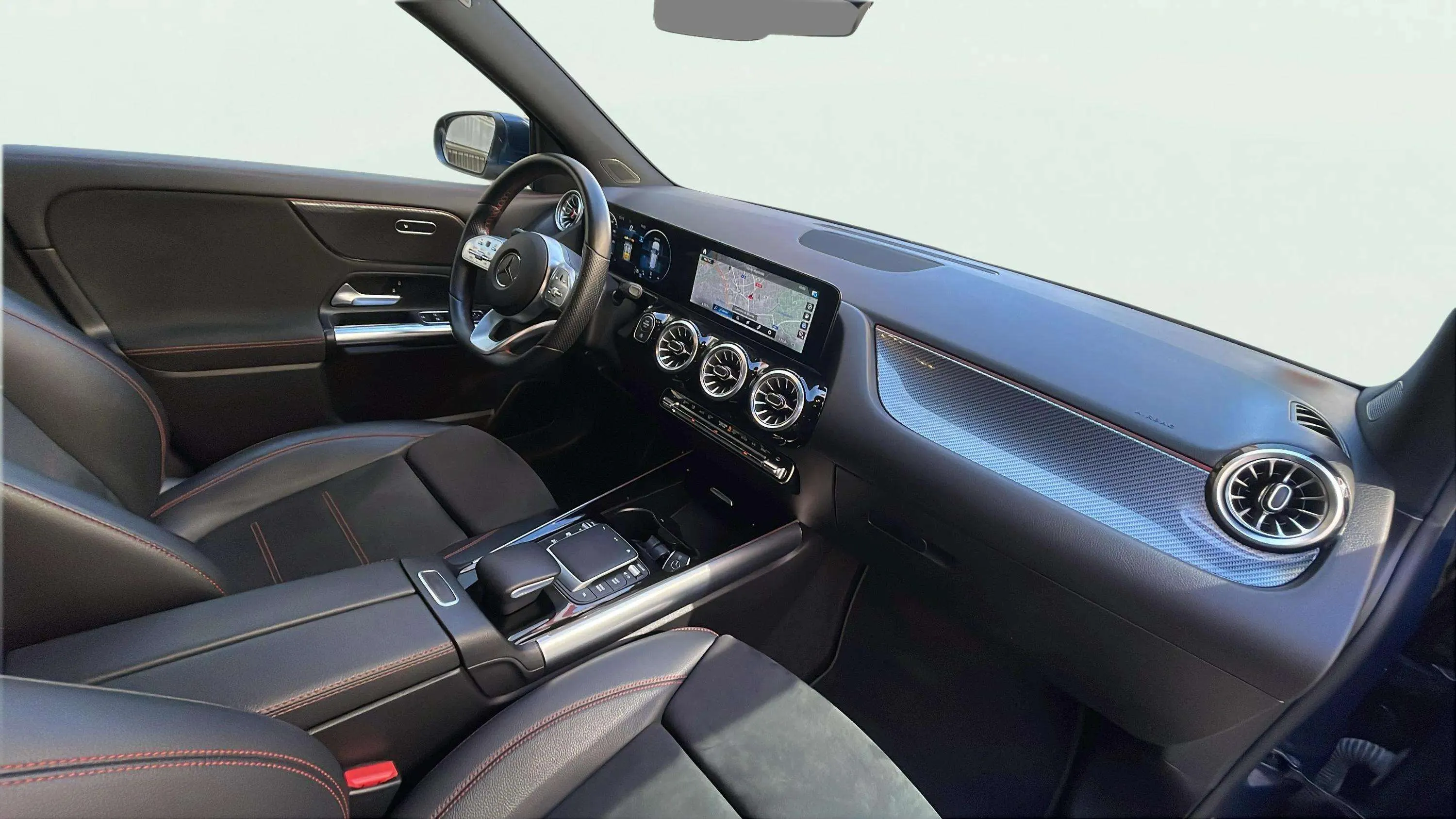 Mercedes-Benz GLA 250 4MATIC - foto 25