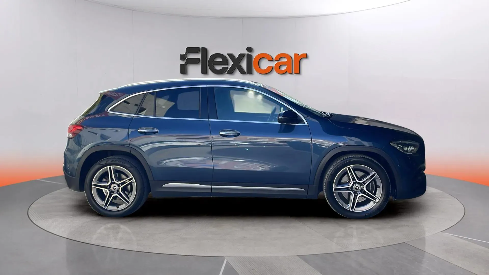Mercedes-Benz GLA 250 4MATIC - foto 7