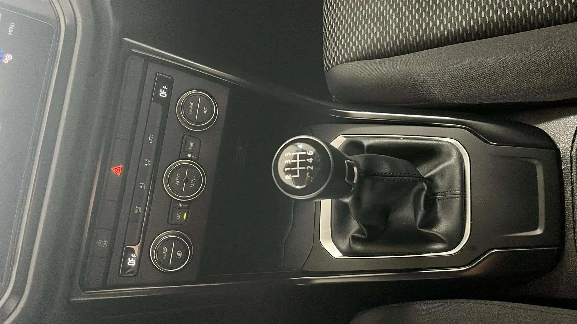 Volkswagen T-Roc Edition 2.0 TDI - foto 16