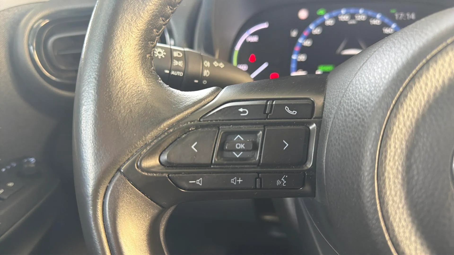 Toyota Yaris Cross 1.5 120H Active Tech - foto 19