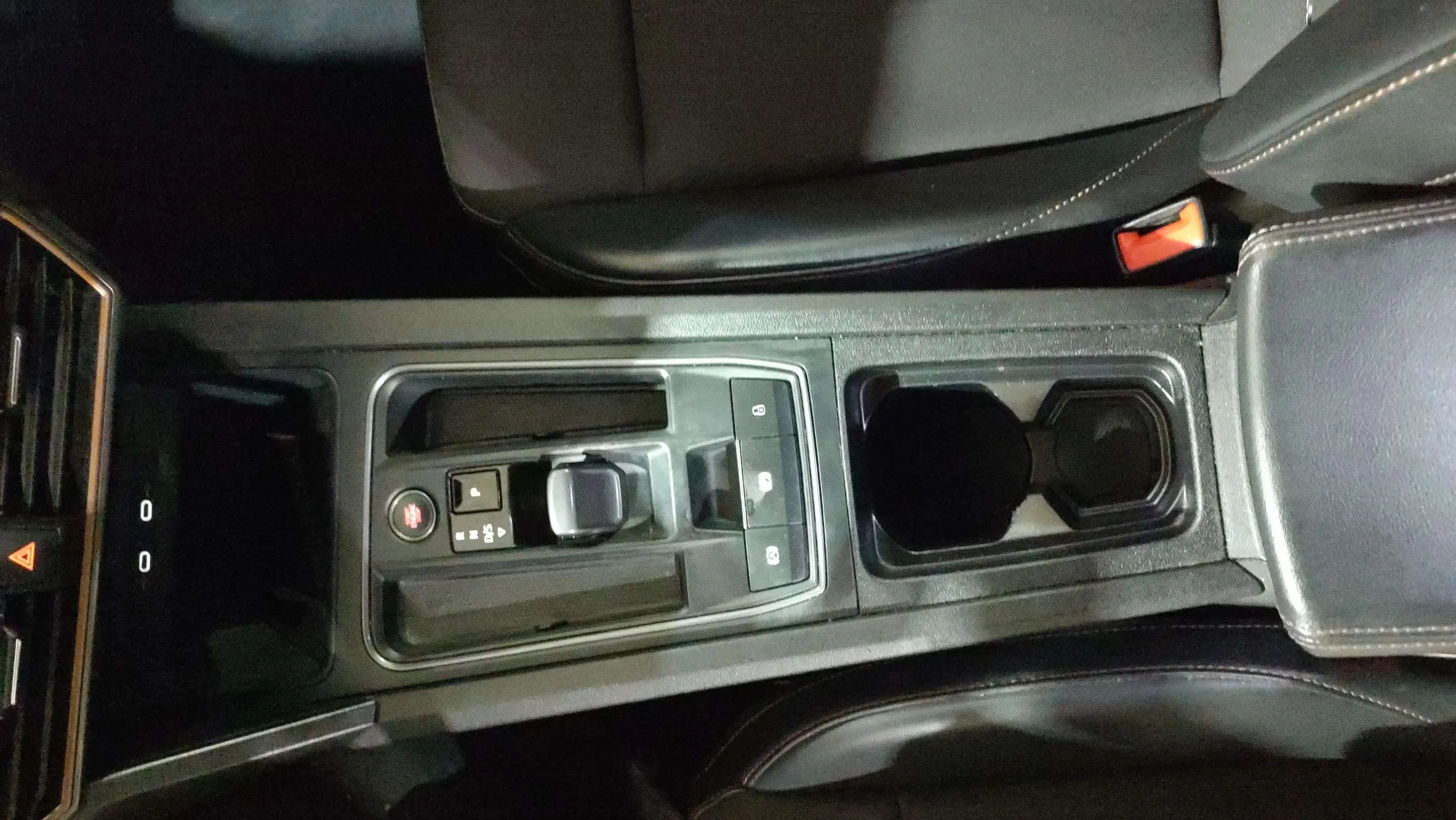 Cupra Formentor 1.5 TSI DSG - foto 23