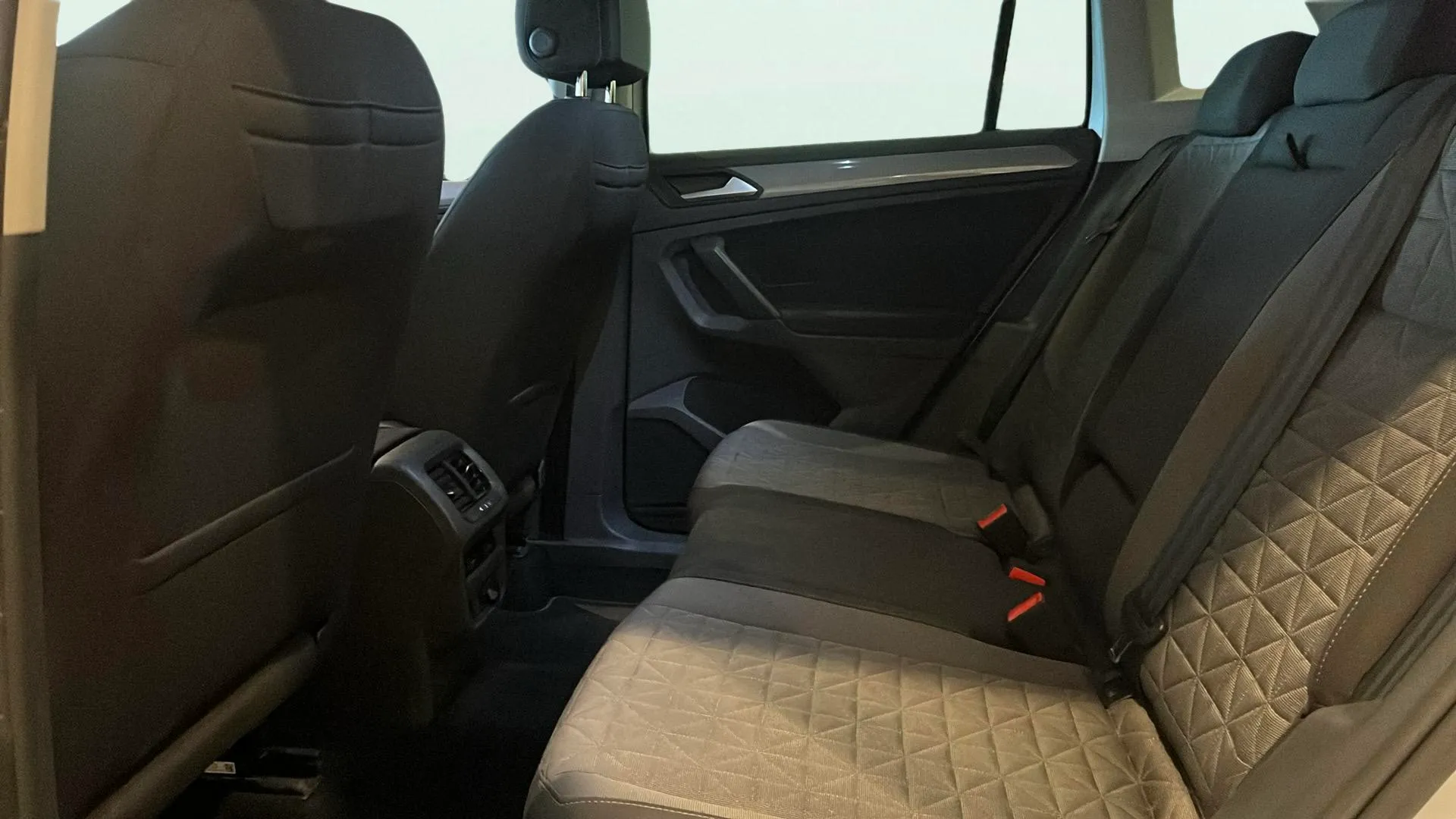Volkswagen Tiguan Life 2.0 TDI DSG - foto 25