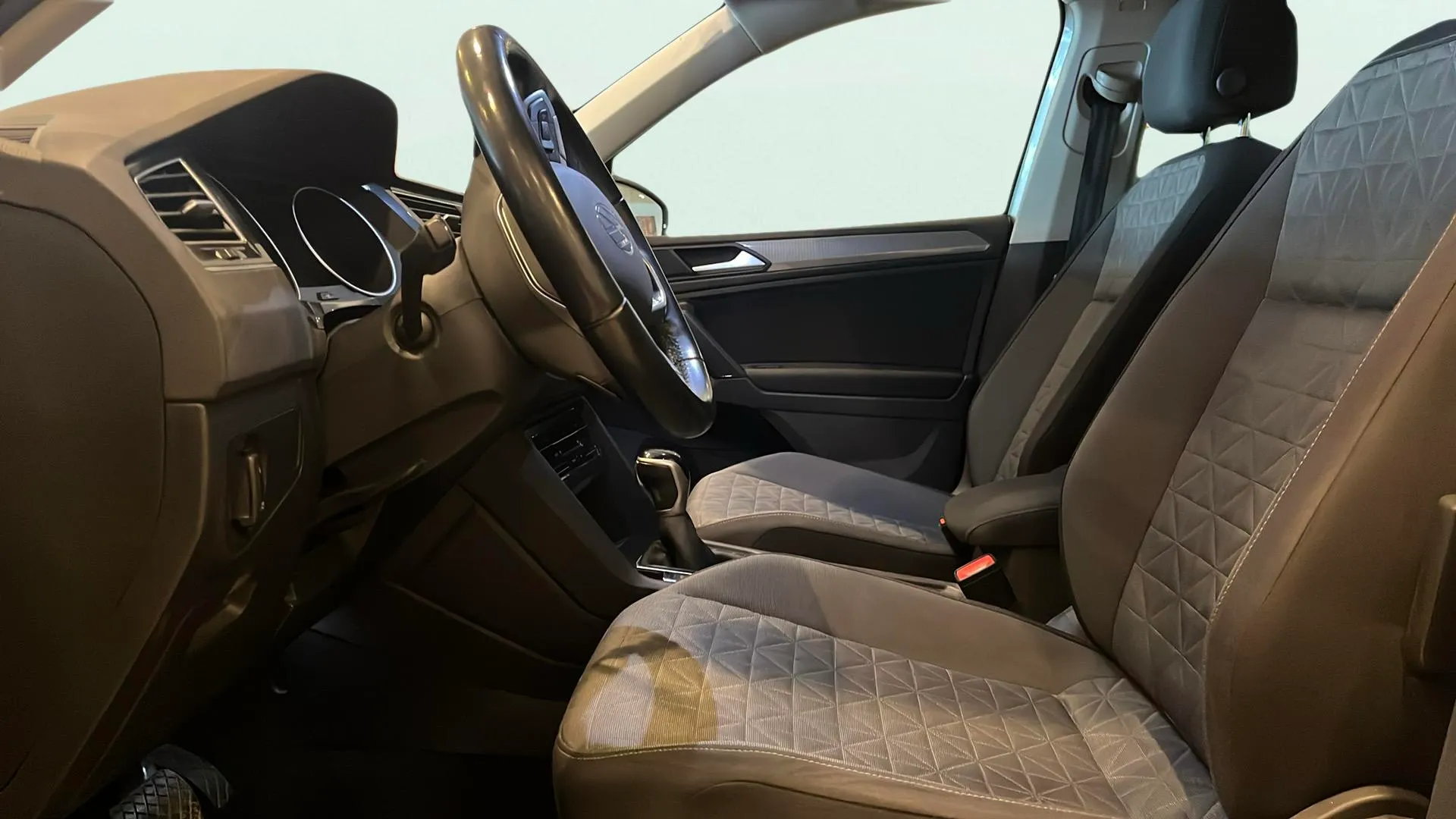 Volkswagen Tiguan Life 2.0 TDI DSG - foto 10