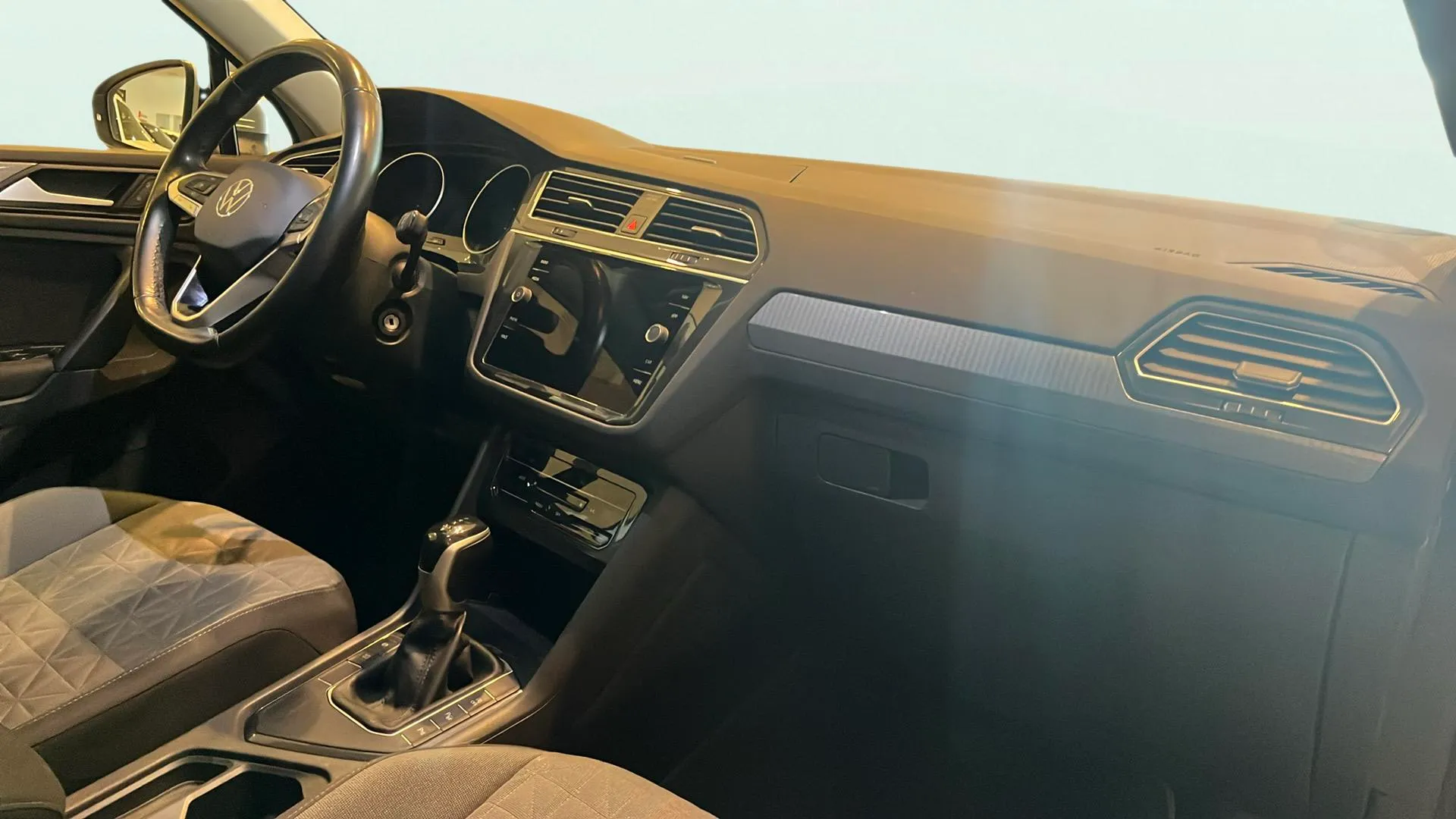Volkswagen Tiguan Life 2.0 TDI DSG - foto 19
