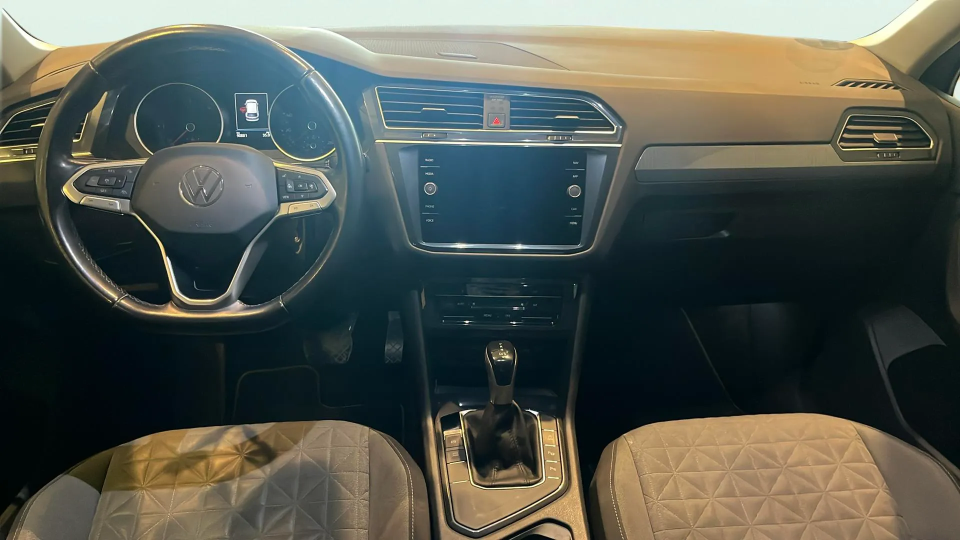 Volkswagen Tiguan Life 2.0 TDI DSG - foto 17