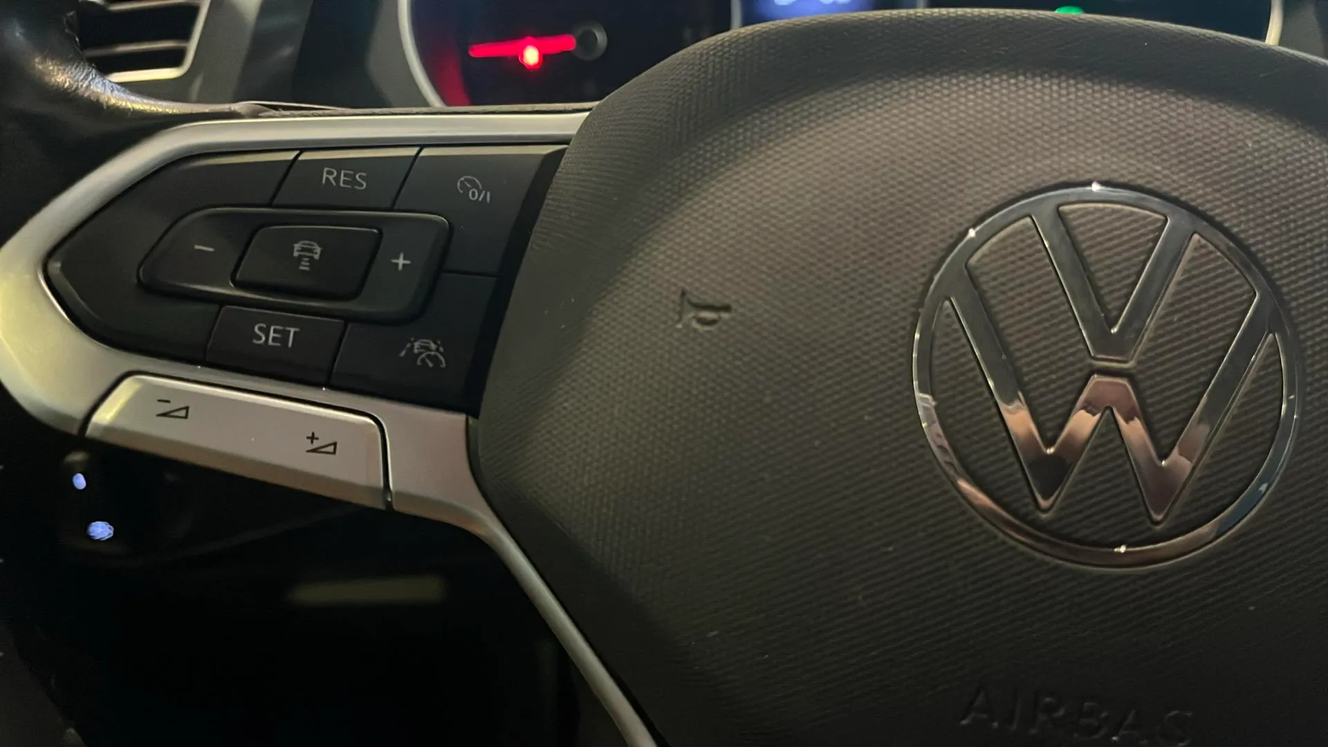 Volkswagen Tiguan Life 2.0 TDI DSG - foto 11