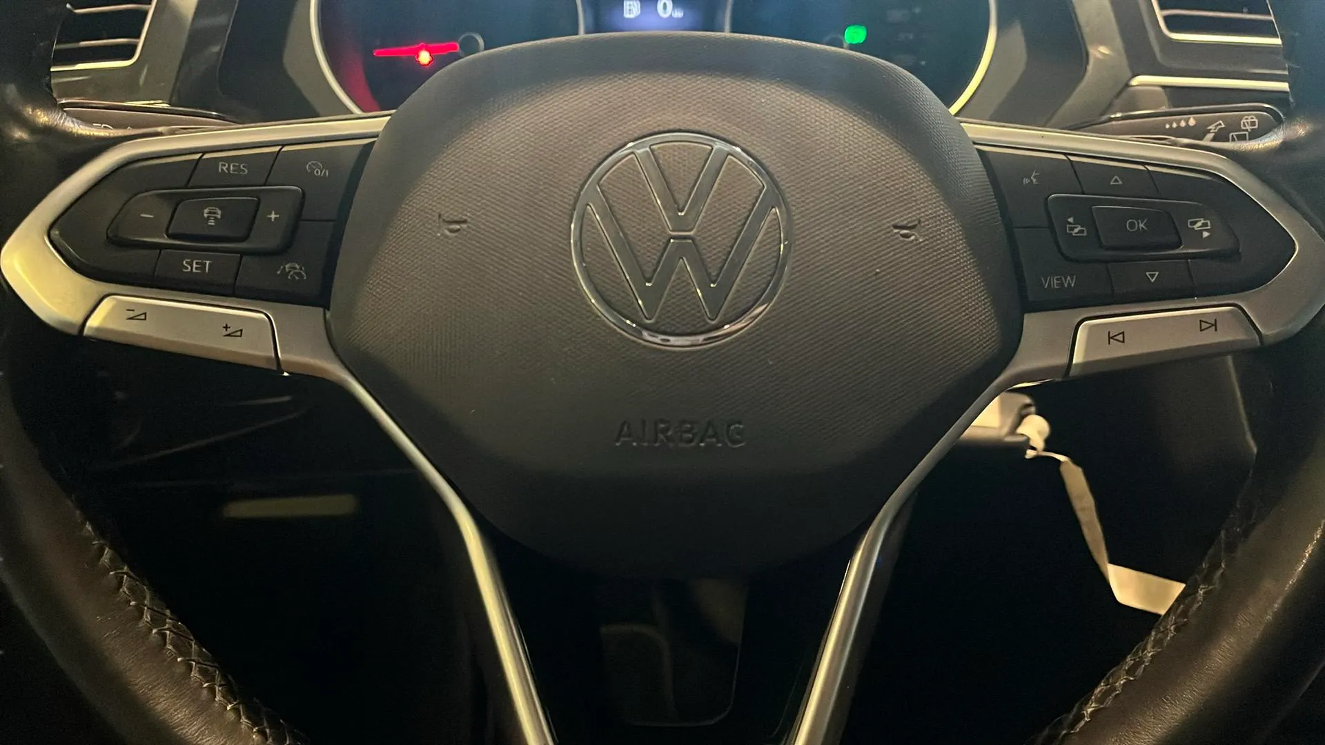 Volkswagen Tiguan Life 2.0 TDI DSG - foto 12