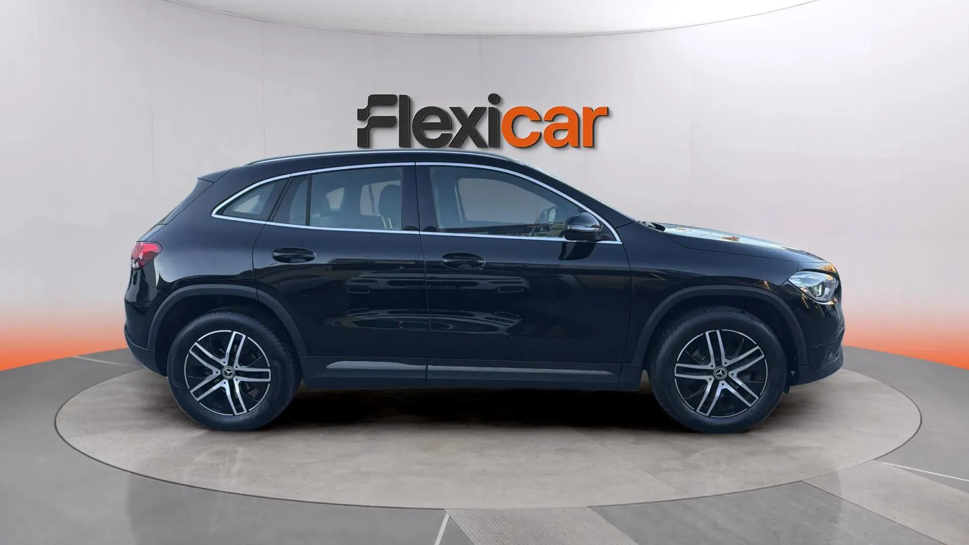 Mercedes-Benz GLA 200 D - foto 5
