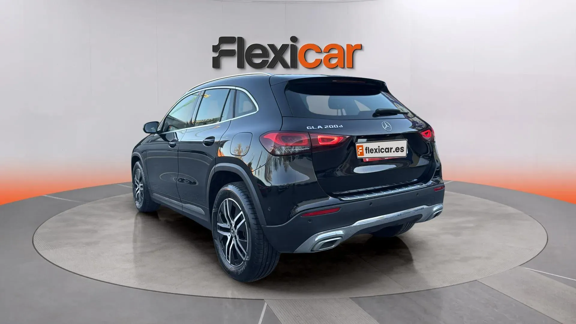Mercedes-Benz GLA 200 D - foto 6