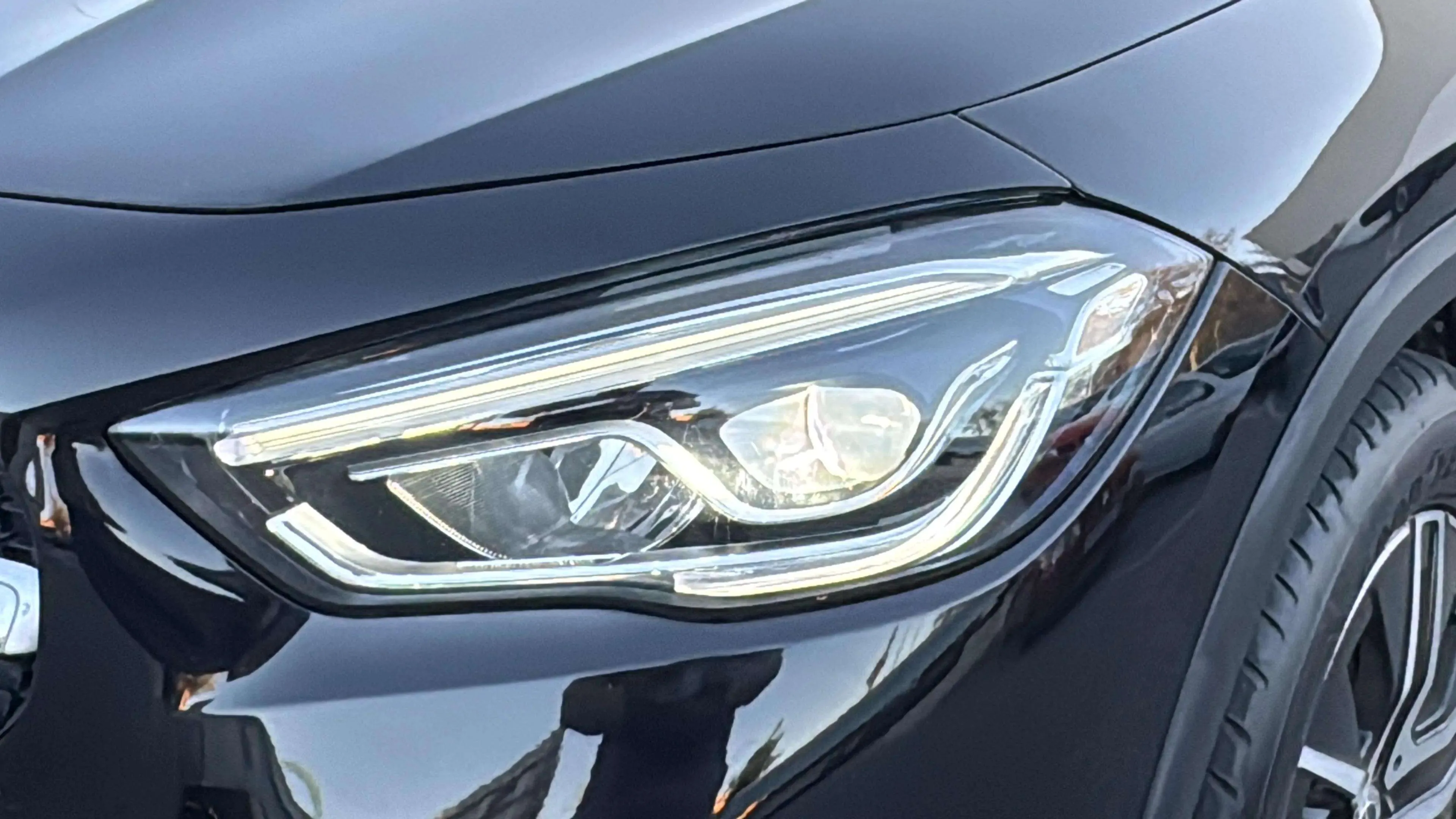 Mercedes-Benz GLA 200 D - foto 12