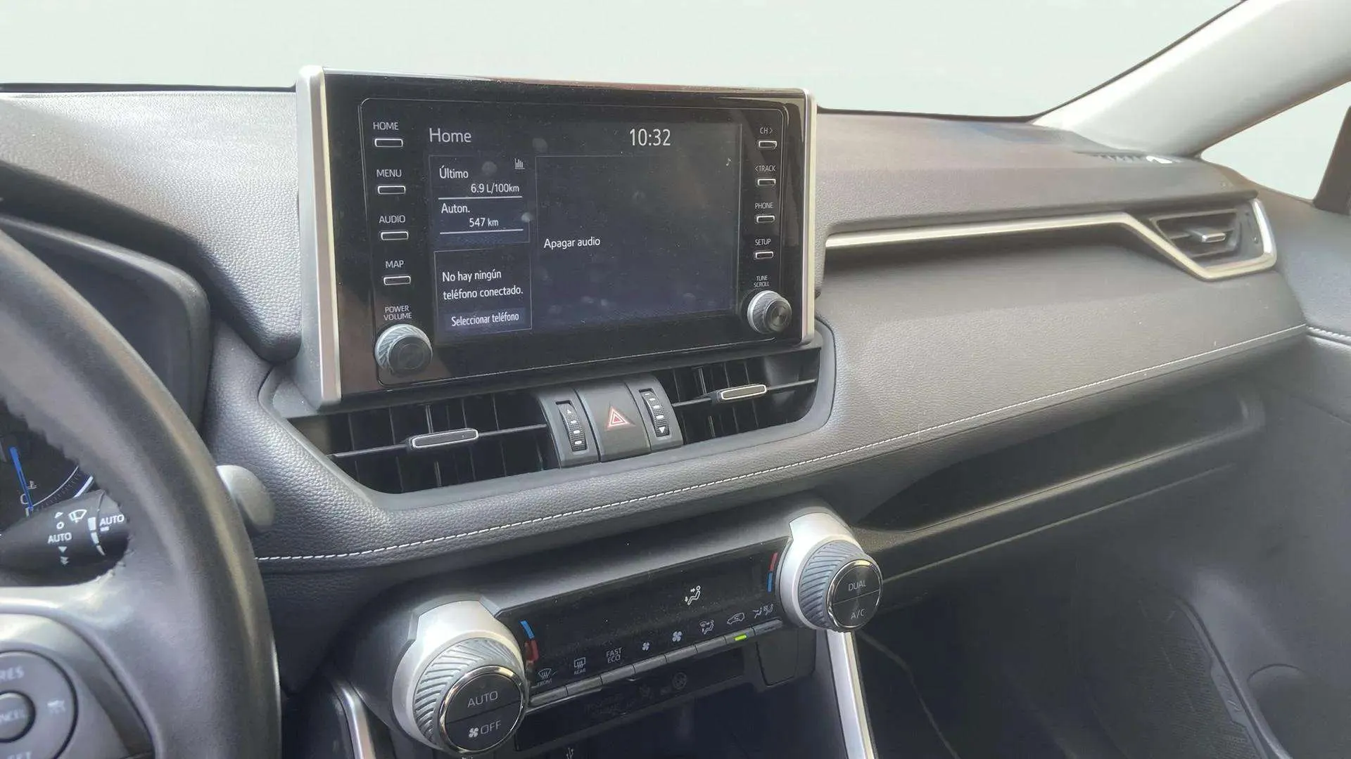 Toyota RAV4 2.5l 220H Advance - foto 17