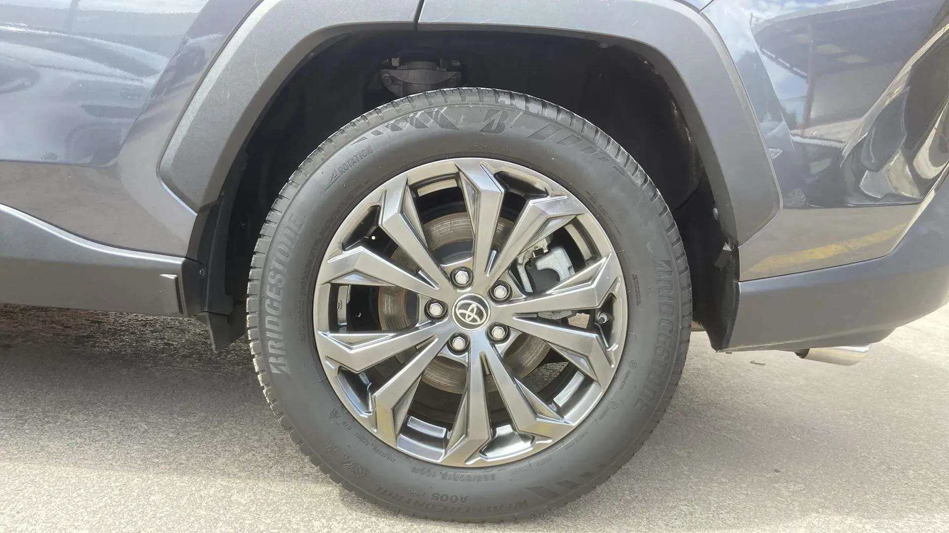 Toyota RAV4 2.5l 220H Advance - foto 8