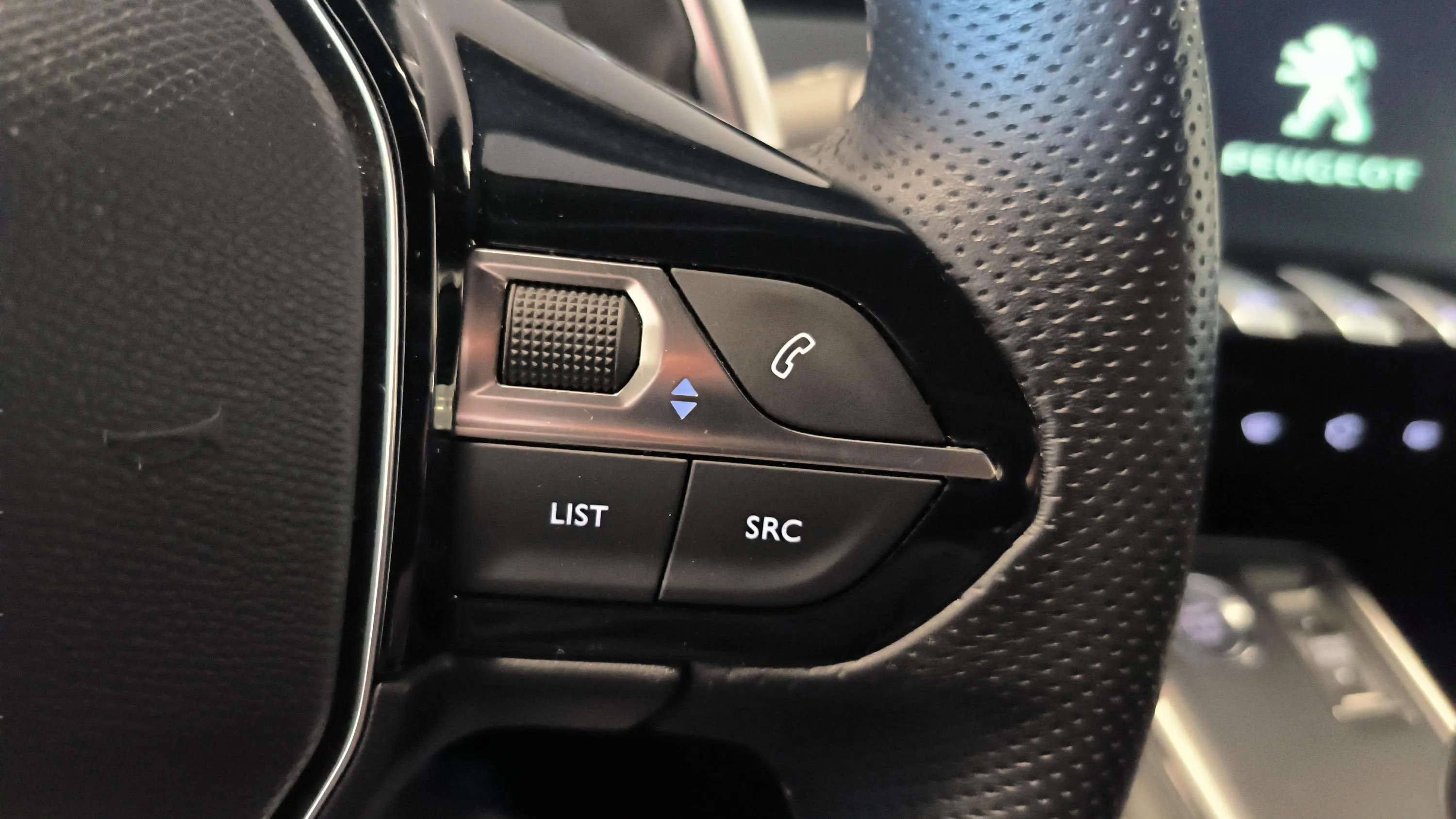 Peugeot 508 SW GT BlueHDi 130 EAT8 - foto 12