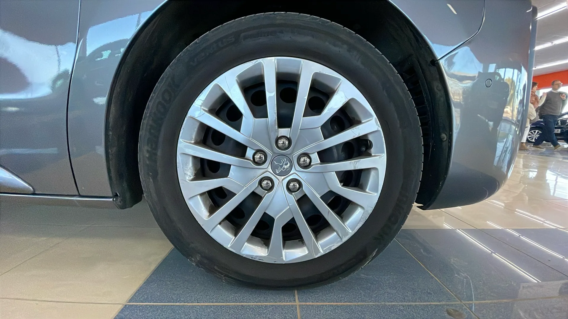 Peugeot Traveller Active BlueHDi Long - foto 14