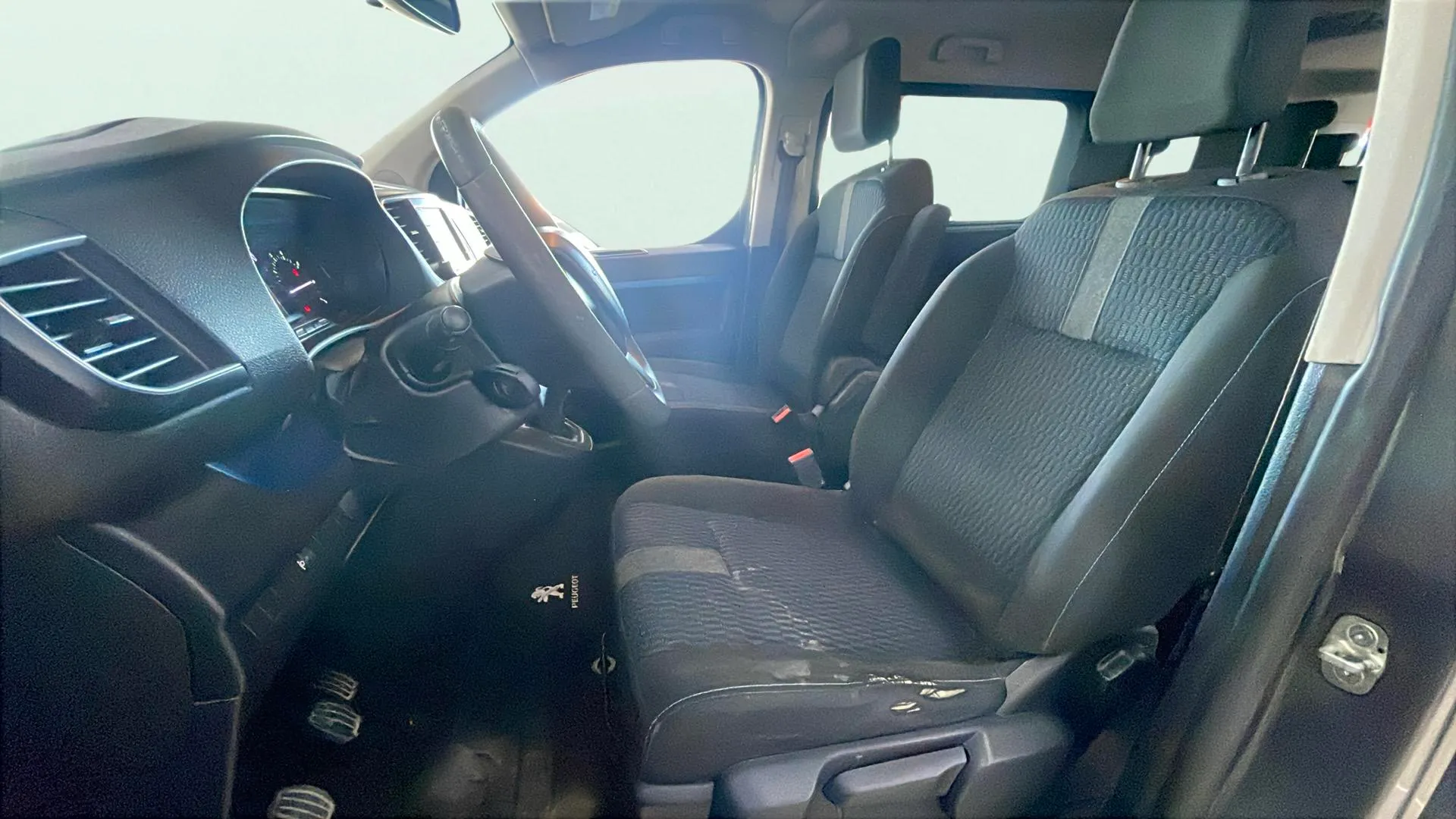 Peugeot Traveller Active BlueHDi Long - foto 11