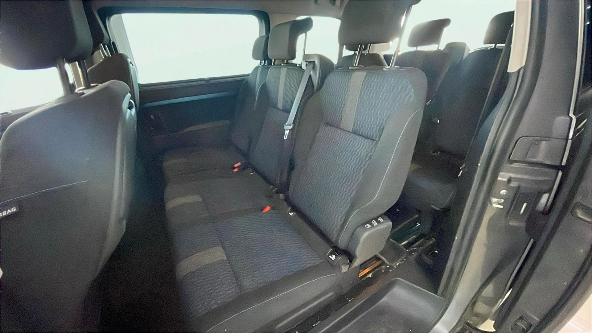 Peugeot Traveller Active BlueHDi Long - foto 12