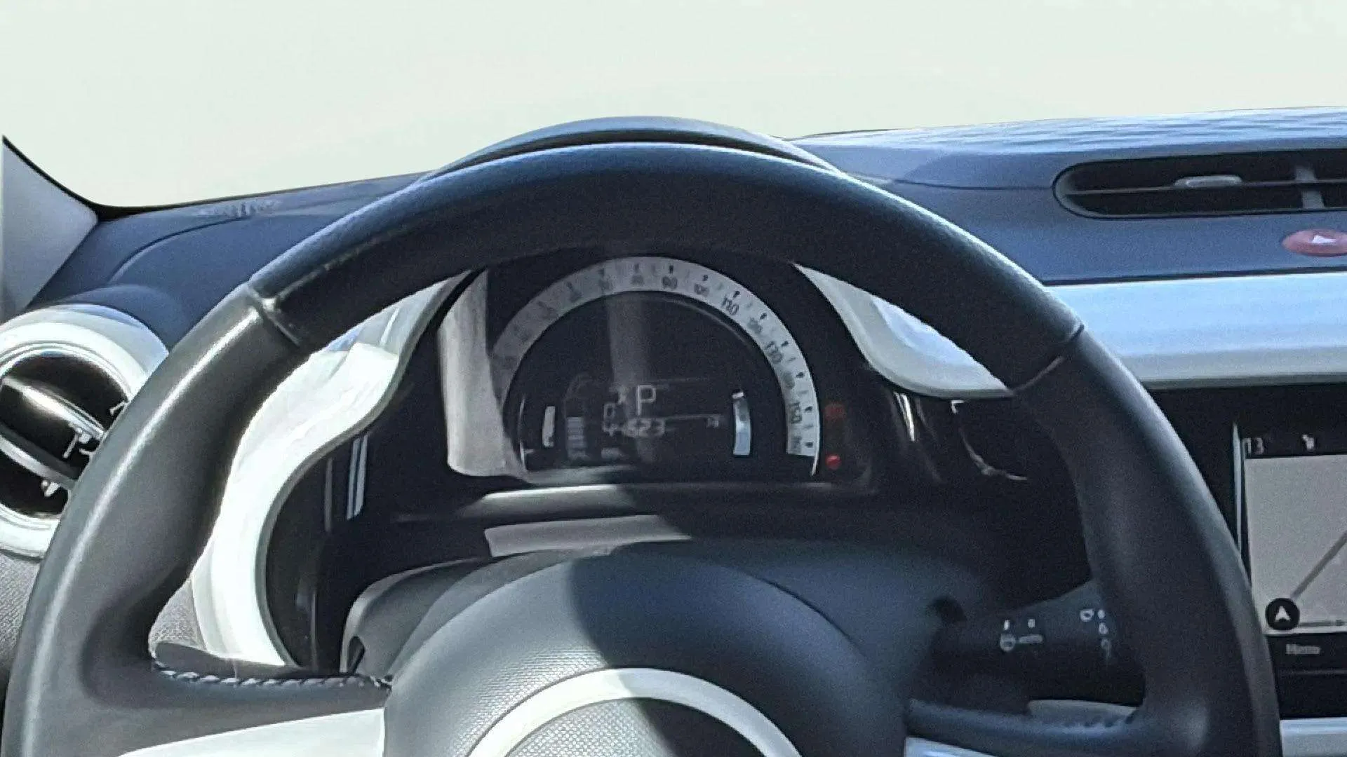 Renault Twingo Zen R80 batería 20kWh - foto 10