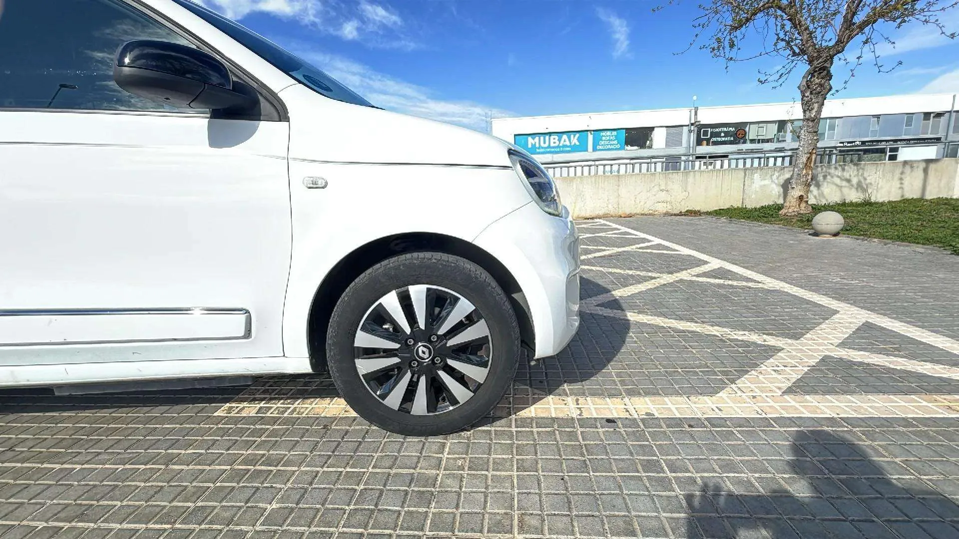 Renault Twingo Zen R80 batería 20kWh - foto 13