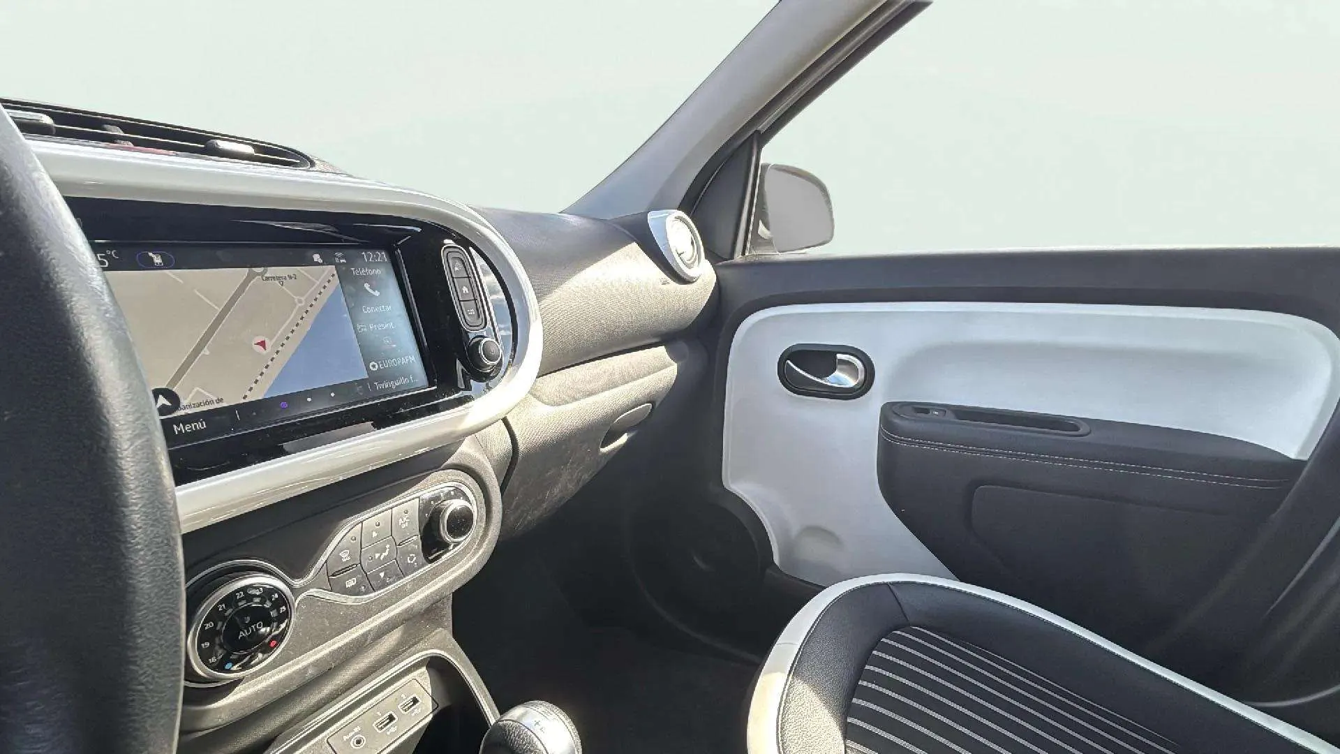 Renault Twingo Zen R80 batería 20kWh - foto 20