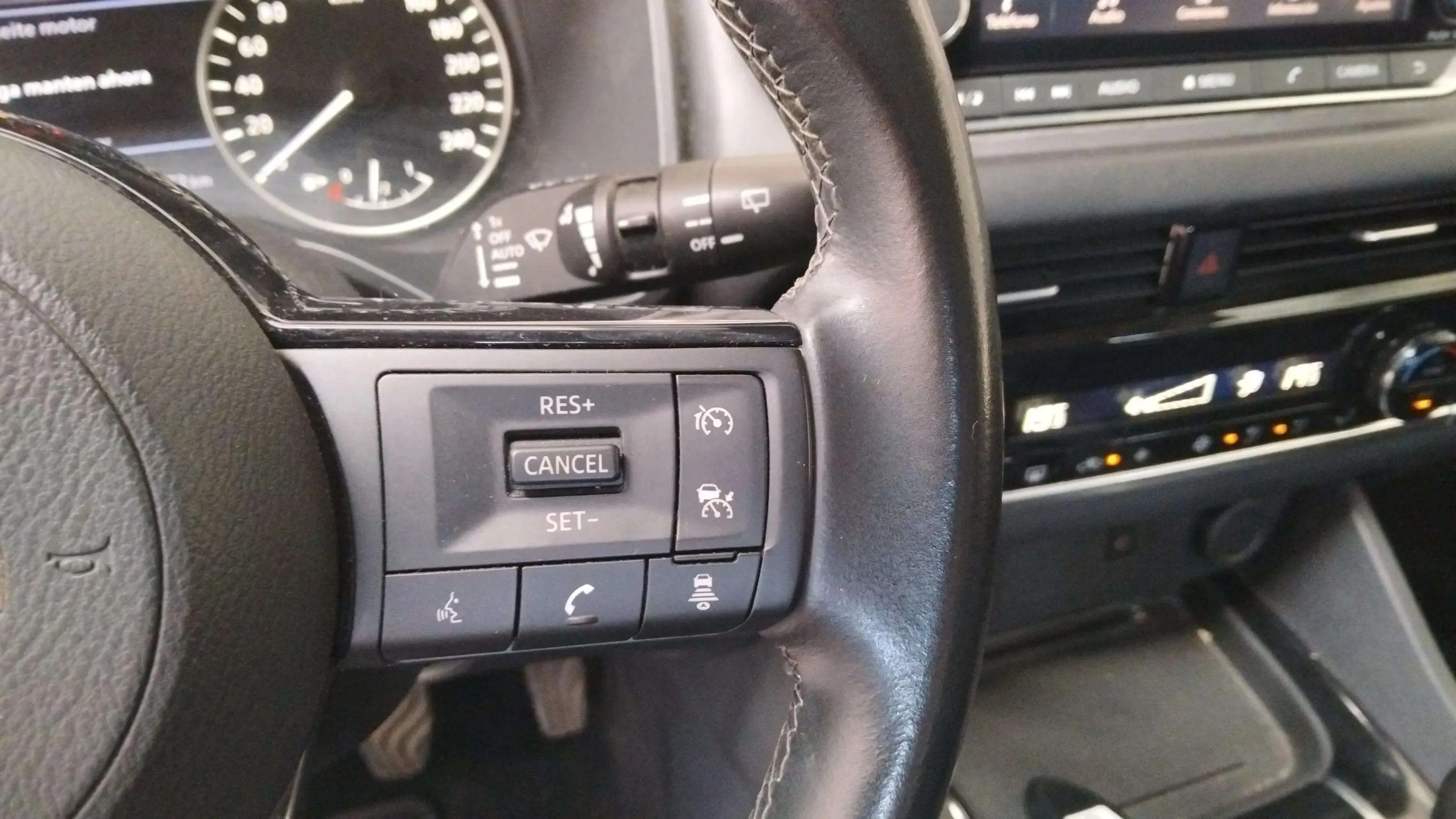 Nissan Qashqai DIG-T mHEV 4x2 Acenta - foto 22