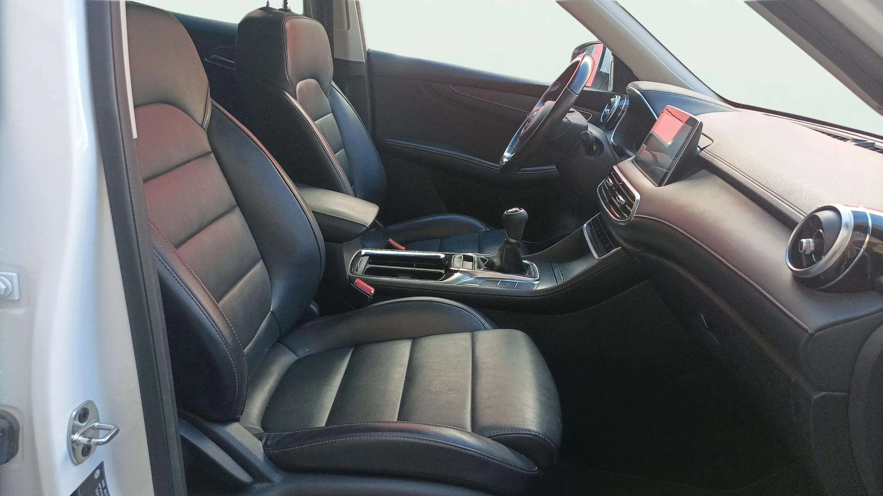 MG HS 1.5 Turbo GDI Comfort - foto 12