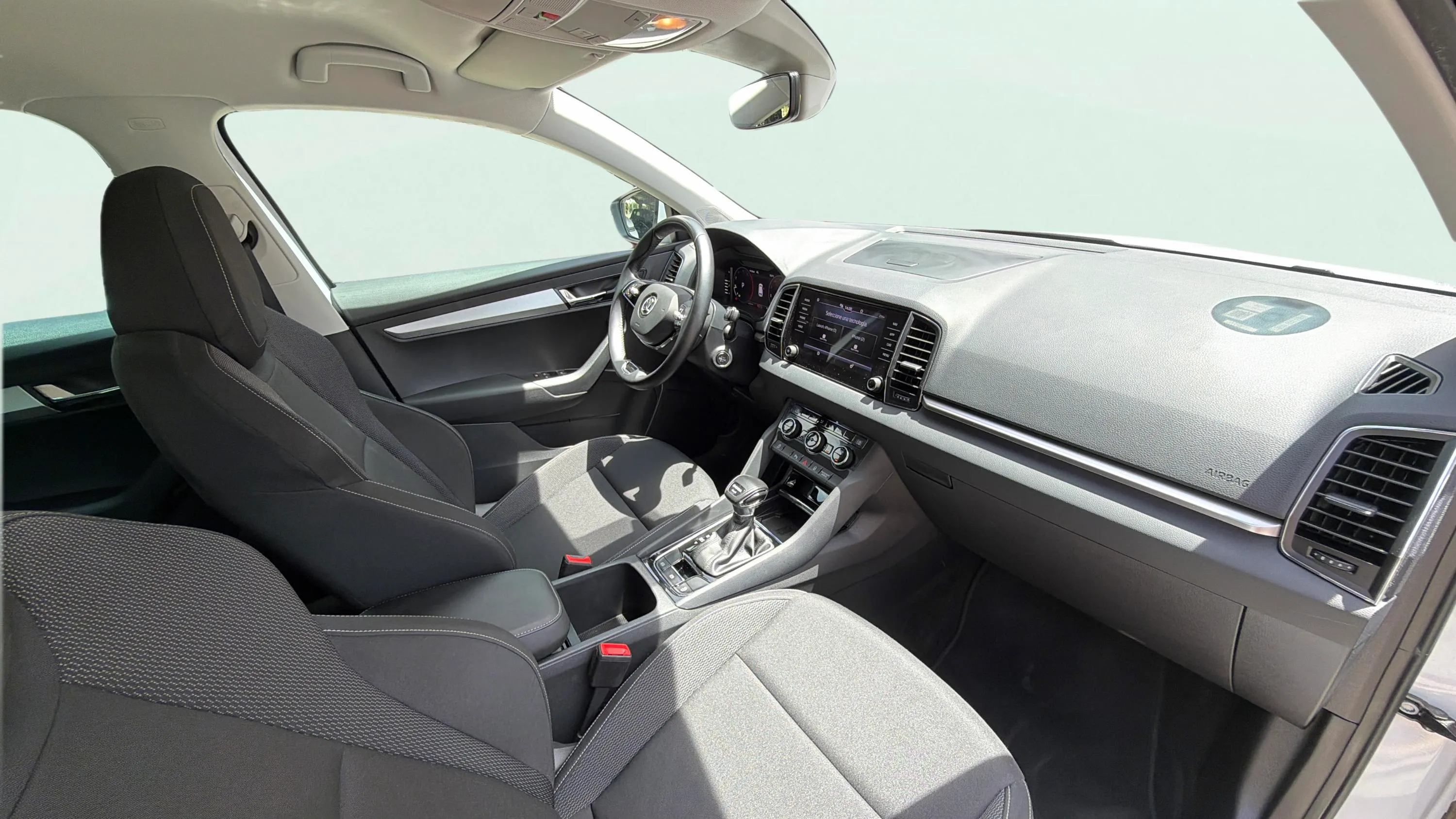 Škoda Karoq 2.0 TDI DSG 4x4 Ambition - foto 14