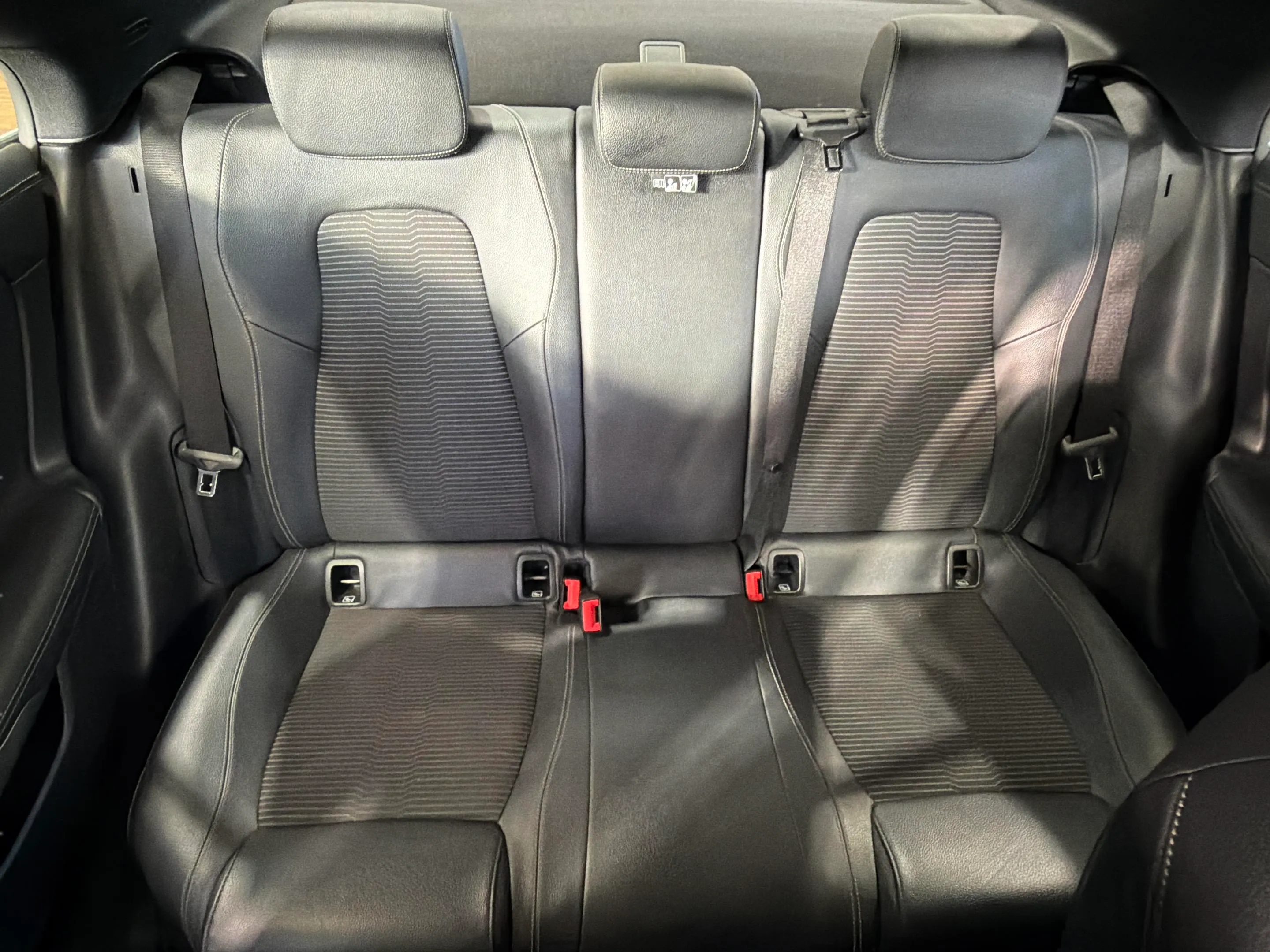 Mercedes-Benz CLA 200 D DCT - foto 14