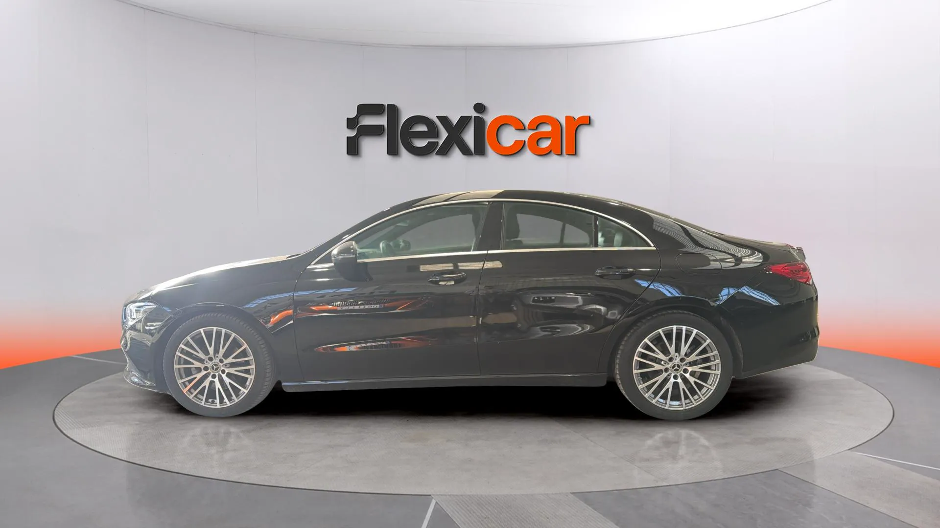 Mercedes-Benz CLA 200 D DCT - foto 4