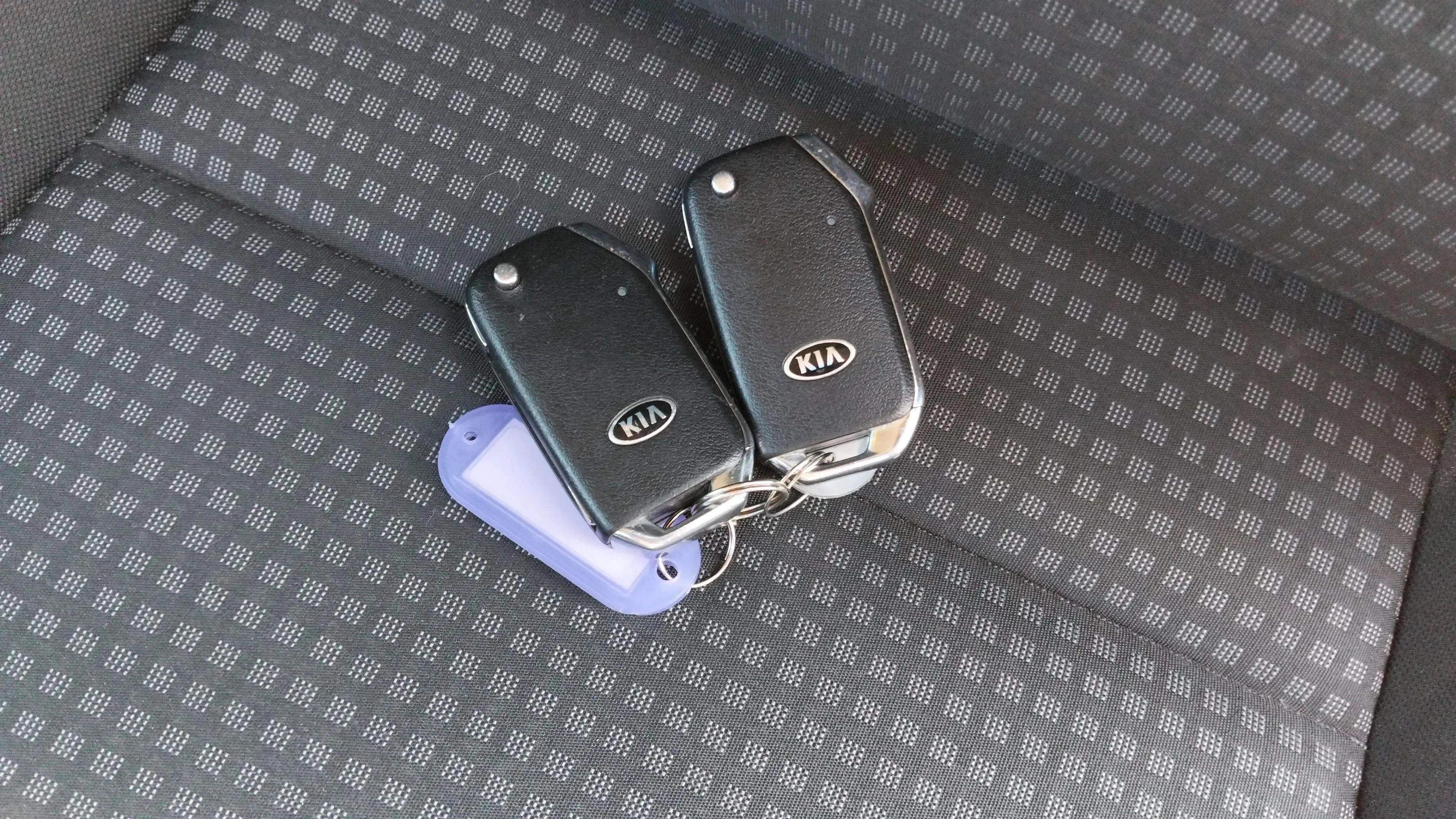 Kia Ceed 1.0 T-GDi Concept (DAB) - foto 23
