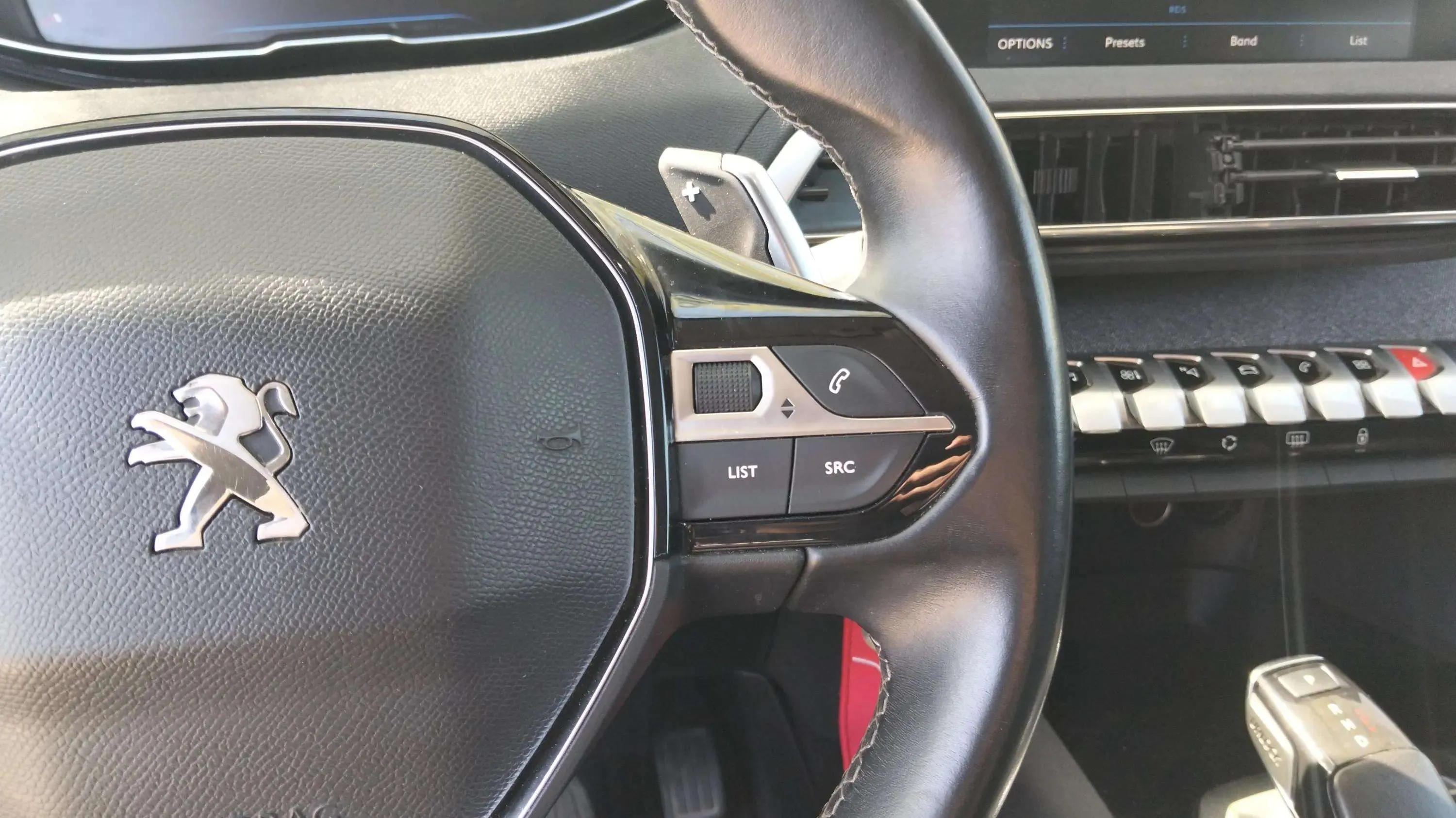 Peugeot 3008 1.5 BlueHDi Allure EAT8 - foto 17