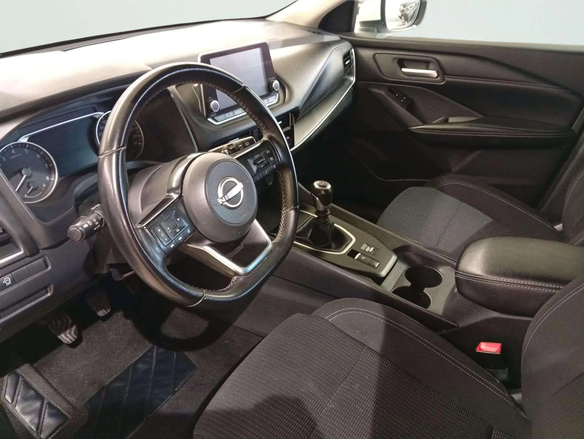 Nissan Qashqai DIG-T mHEV 4x2 Acenta - foto 9