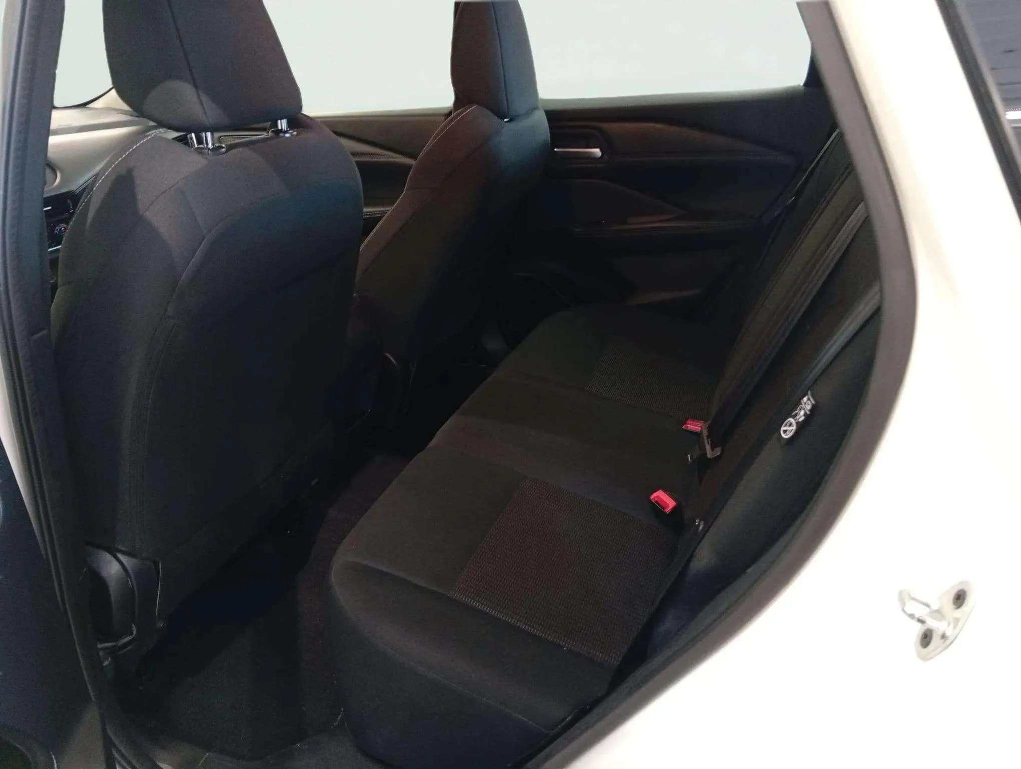 Nissan Qashqai DIG-T mHEV 4x2 Acenta - foto 24