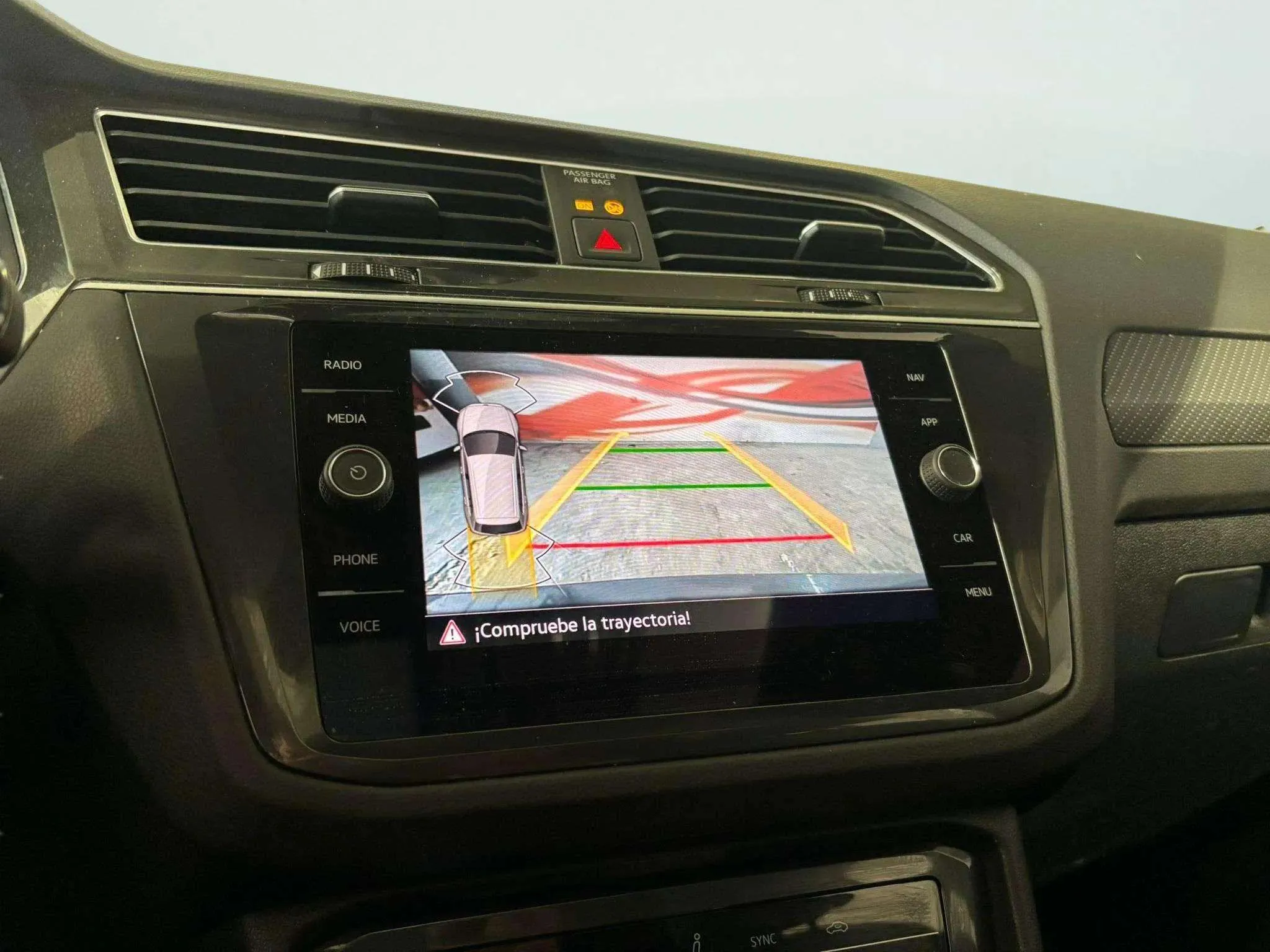 Volkswagen Tiguan R-Line 2.0 TDI DSG - foto 21