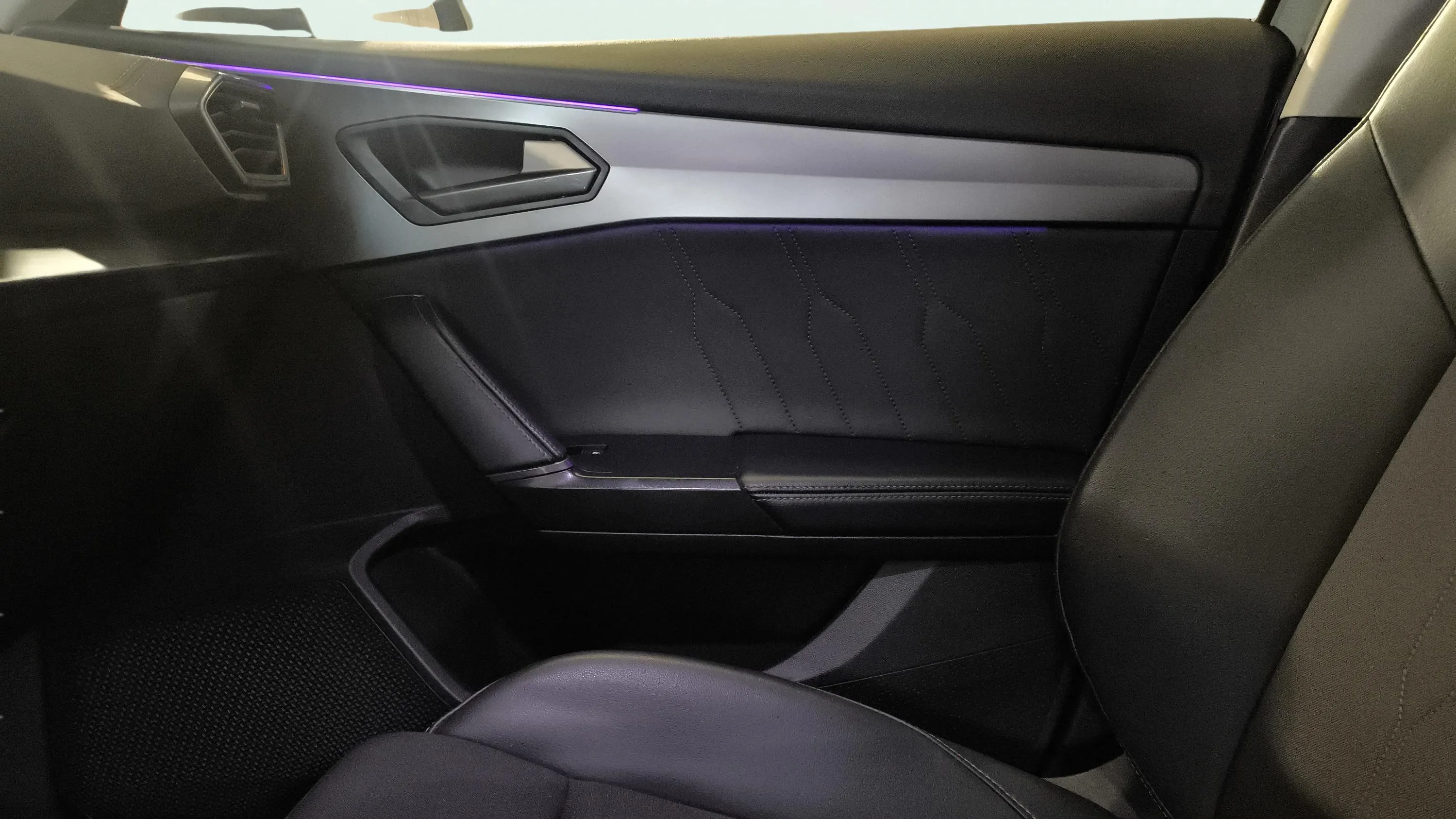 Cupra Formentor 1.5 TSI DSG - foto 19