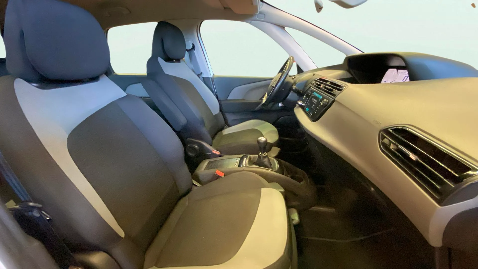 Citroën Grand C4 Picasso PureTech Feel - foto 12