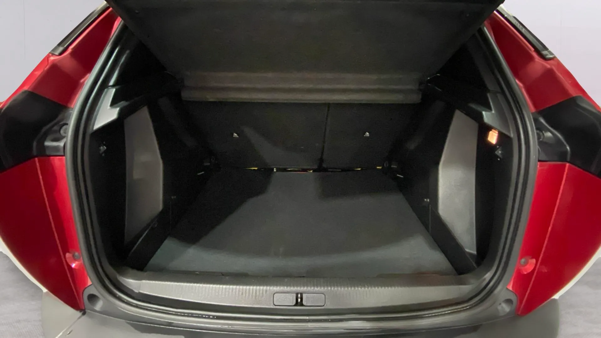 Peugeot 2008 Active Pack PureTech 100 - foto 9