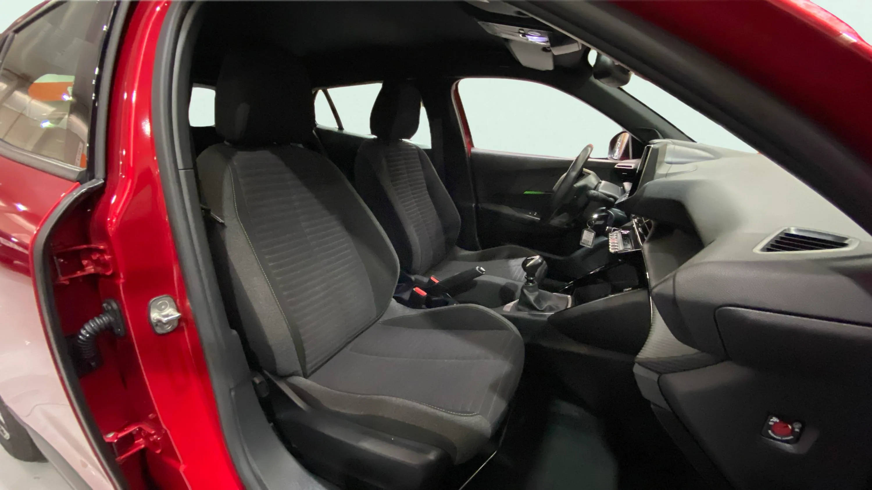 Peugeot 2008 Active Pack PureTech 100 - foto 11