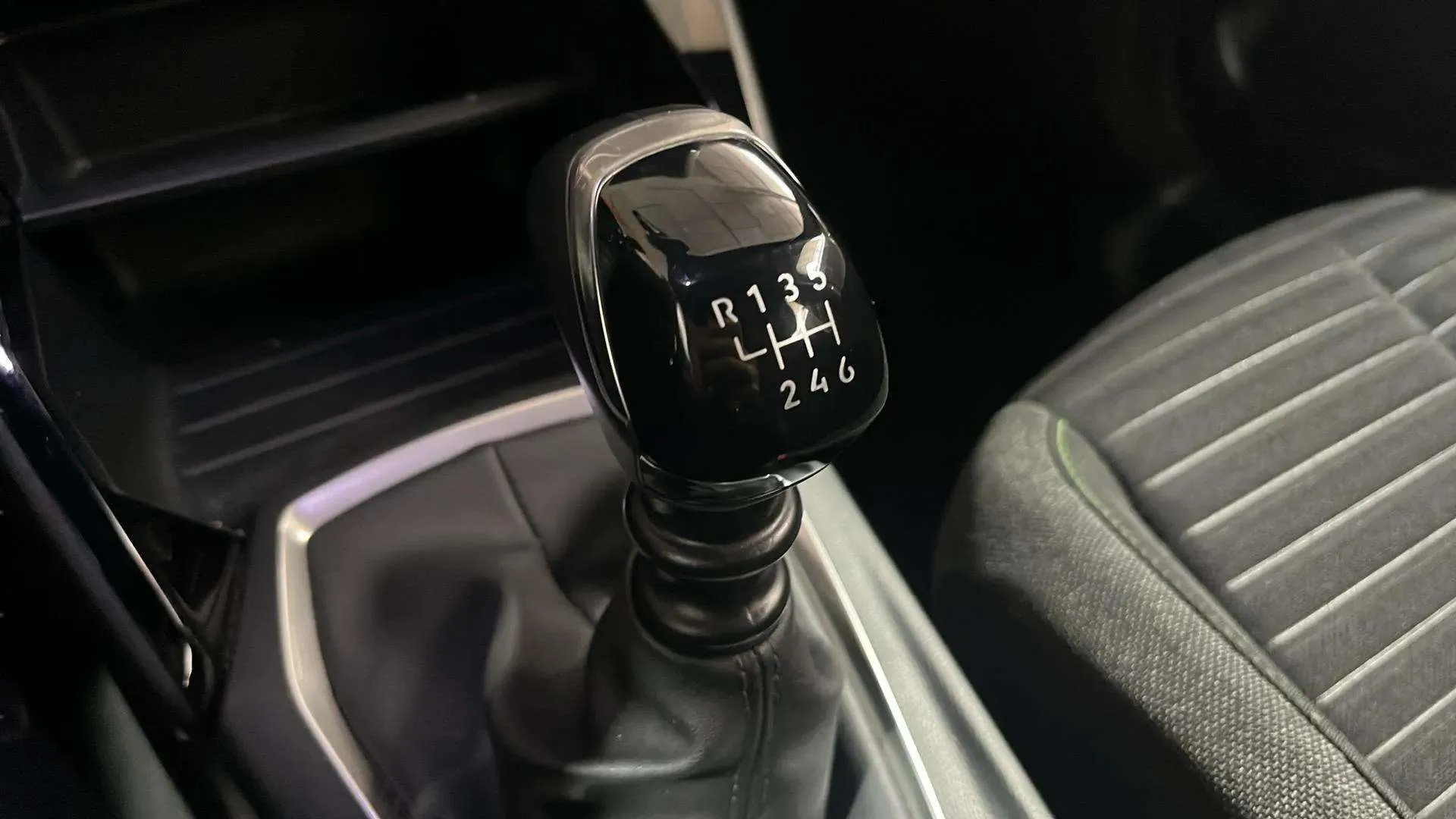 Peugeot 2008 Active Pack PureTech 100 - foto 16