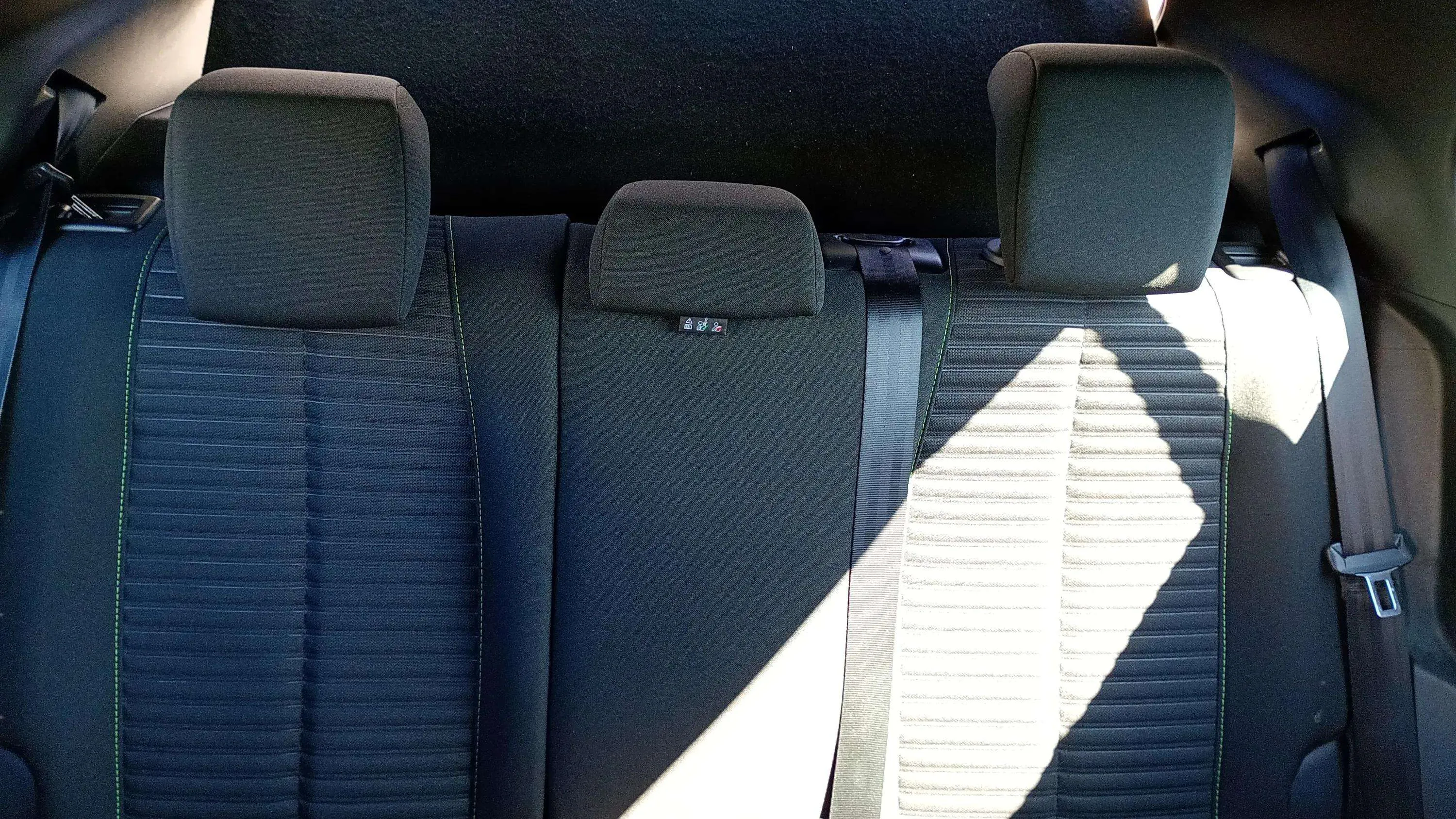 Peugeot 2008 Active Pack PureTech 100 - foto 15