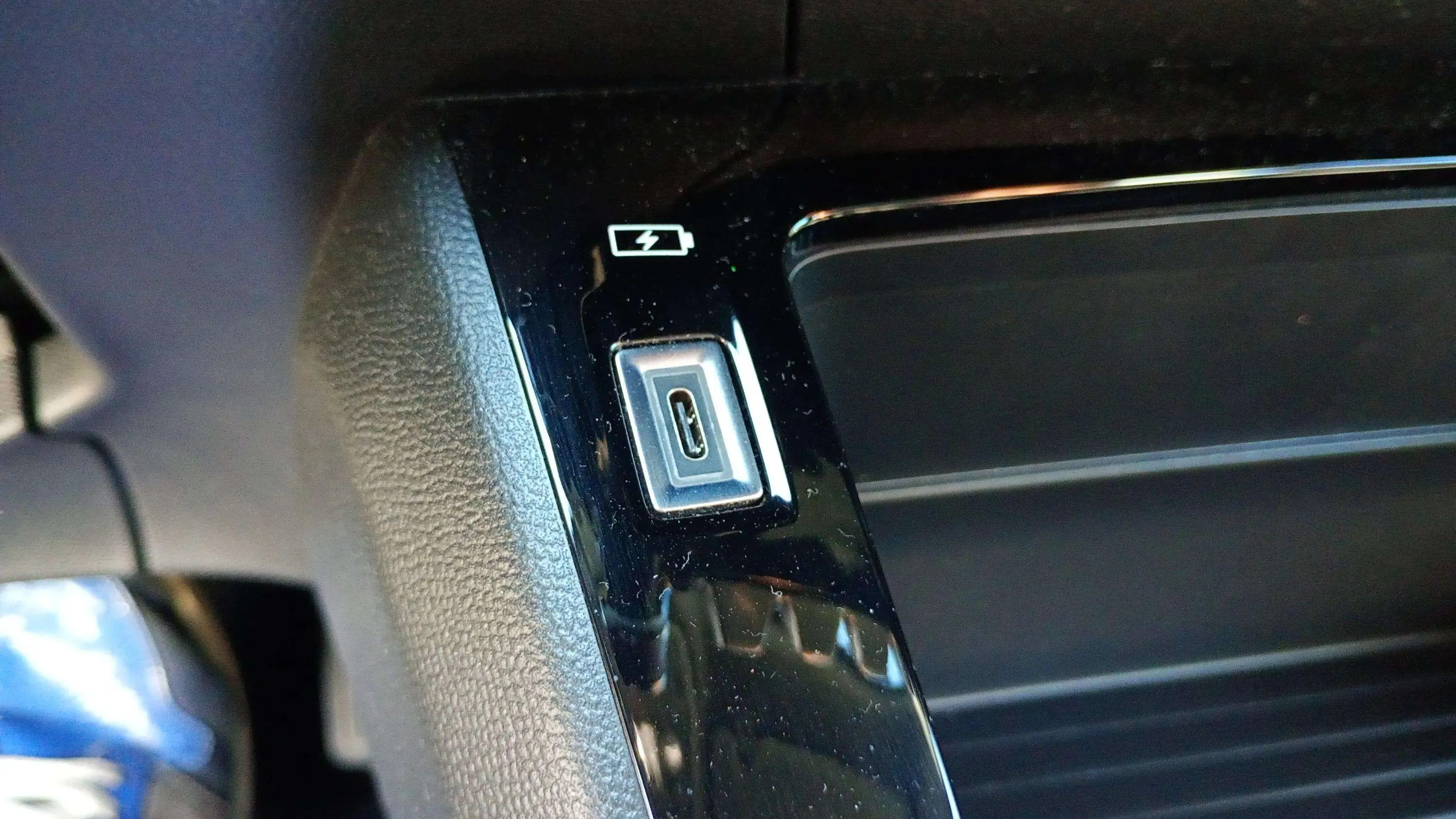 Peugeot 2008 Active Pack PureTech 100 - foto 18