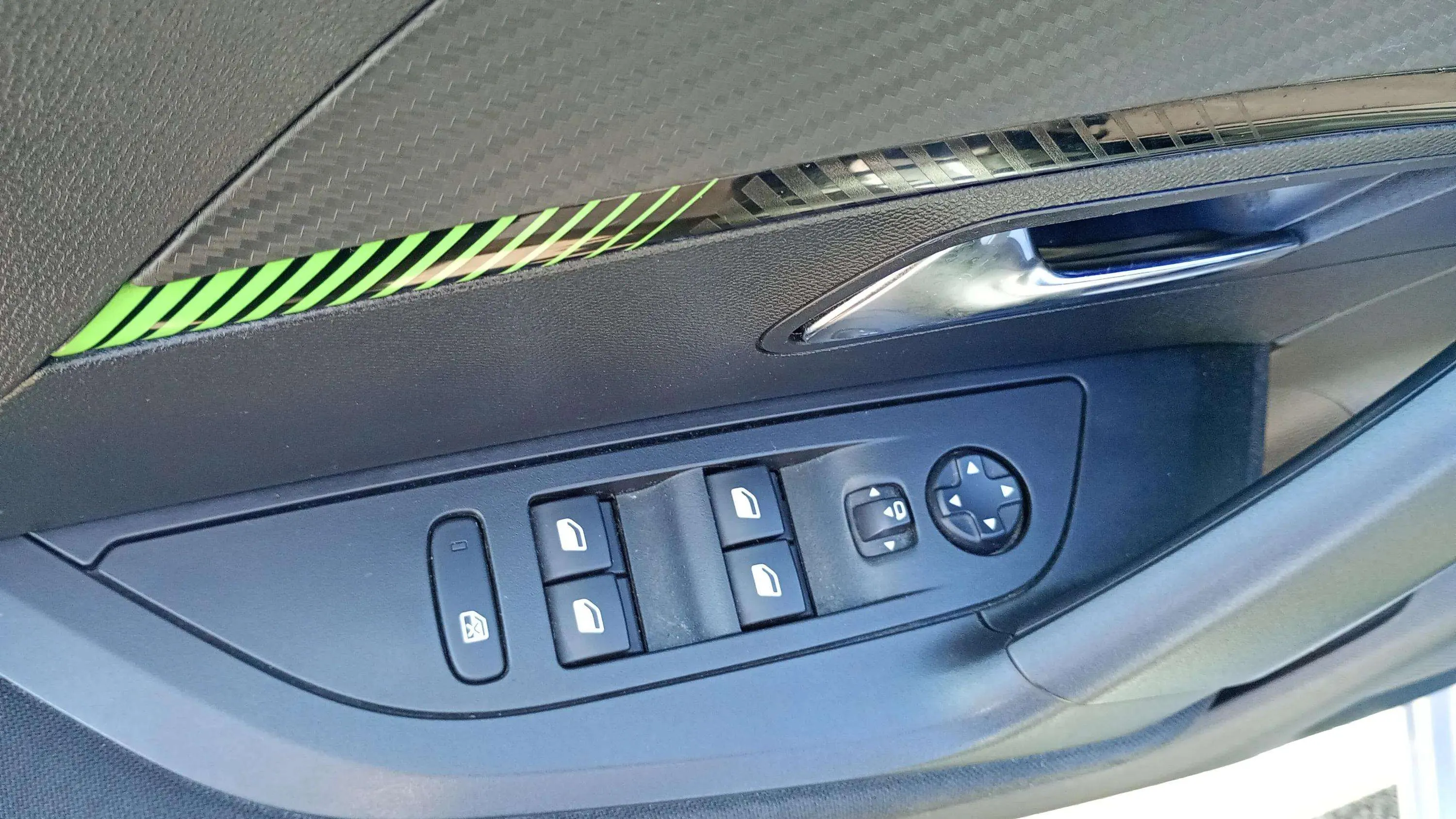 Peugeot 2008 Active Pack PureTech 100 - foto 19