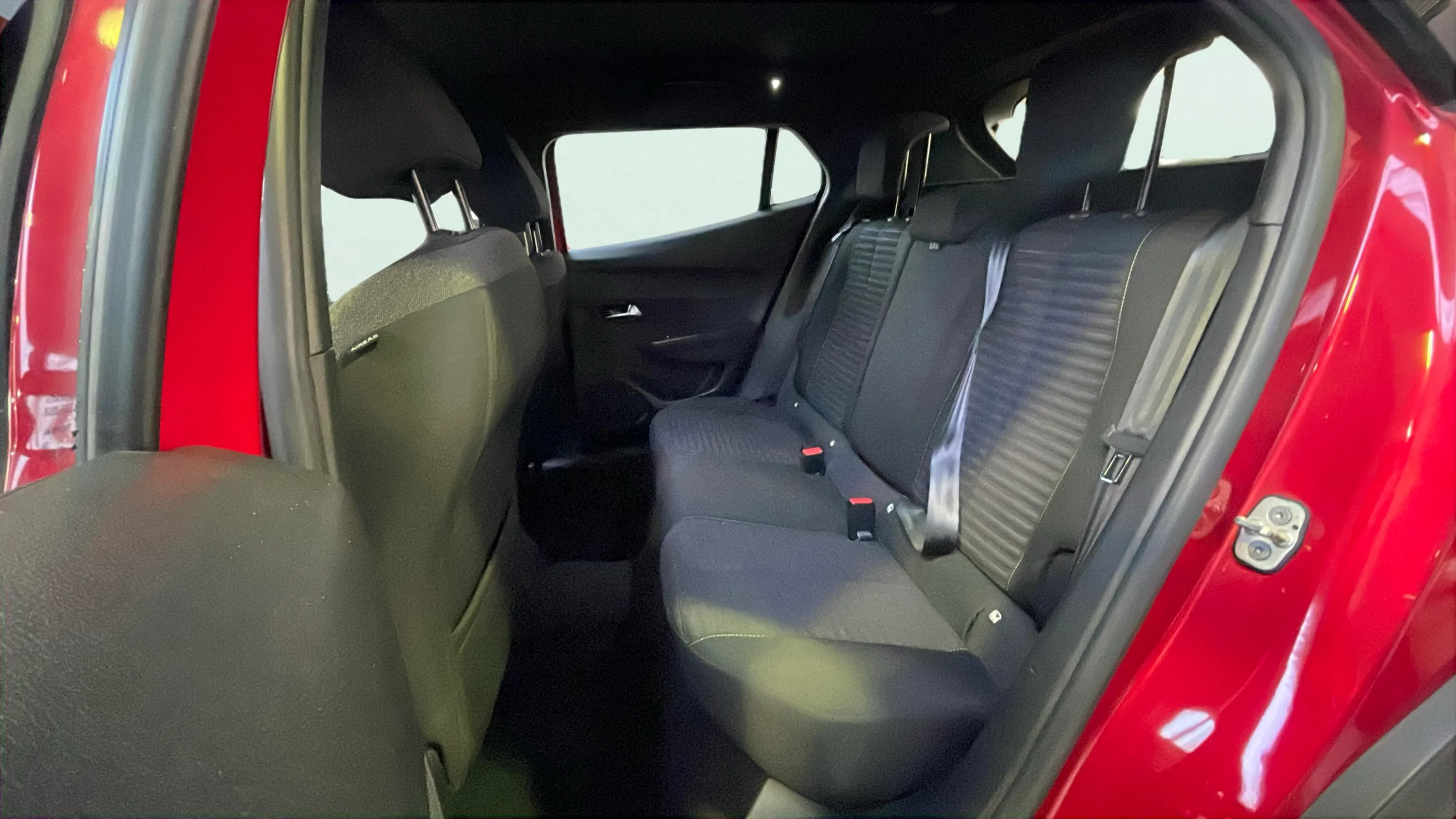 Peugeot 2008 Active PureTech 100 - foto 17