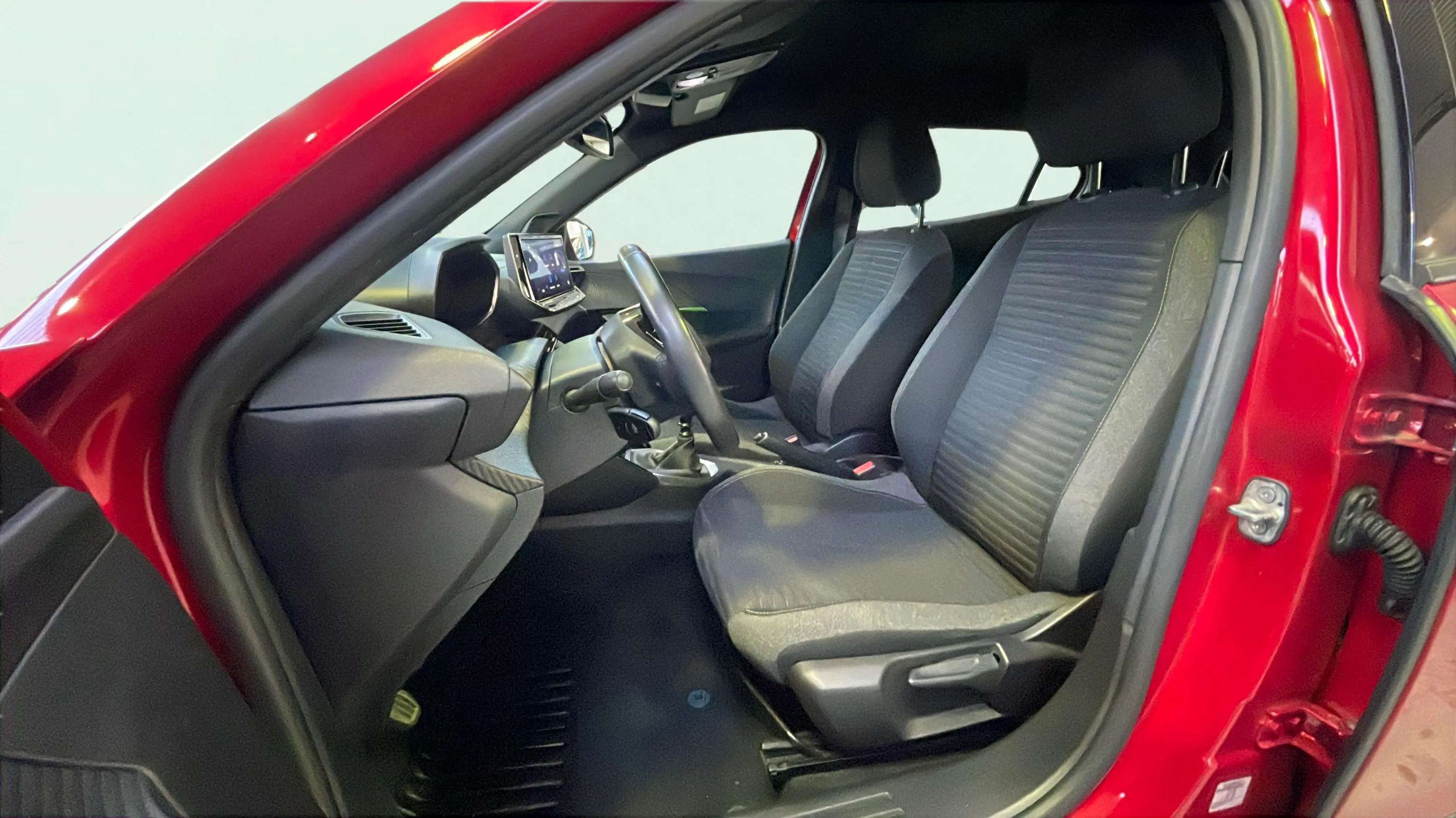 Peugeot 2008 Active PureTech 100 - foto 16