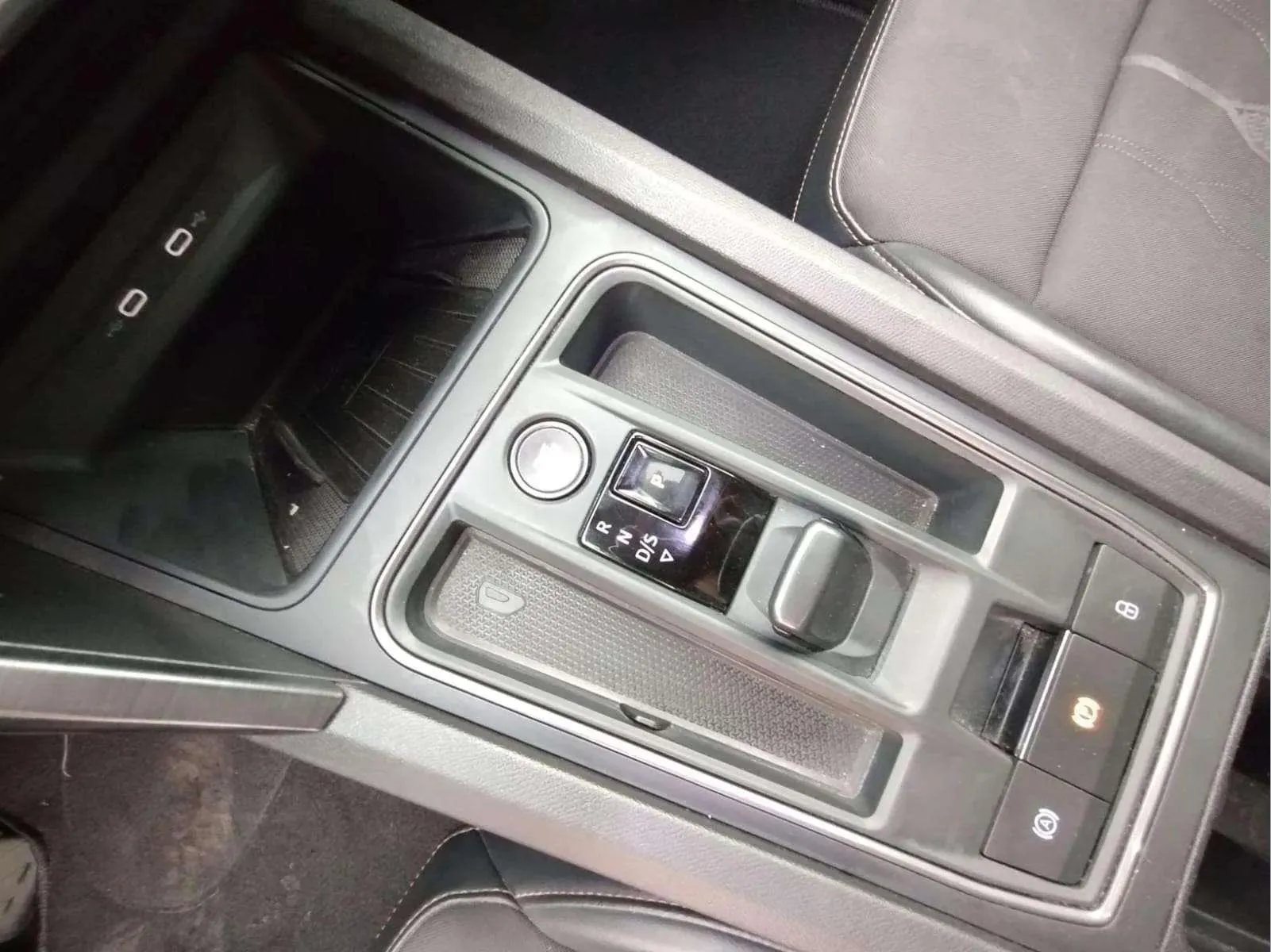 Cupra Formentor 1.5 TSI DSG - foto 17