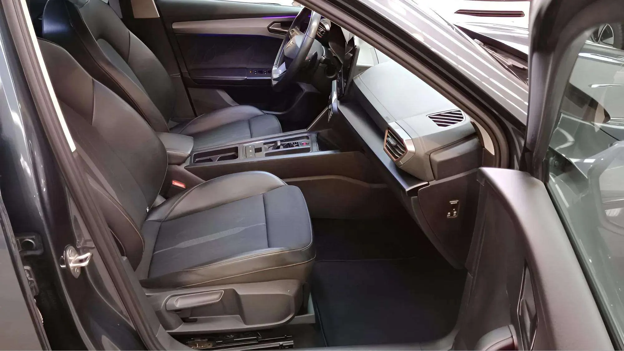 Cupra Formentor 1.5 TSI DSG - foto 8