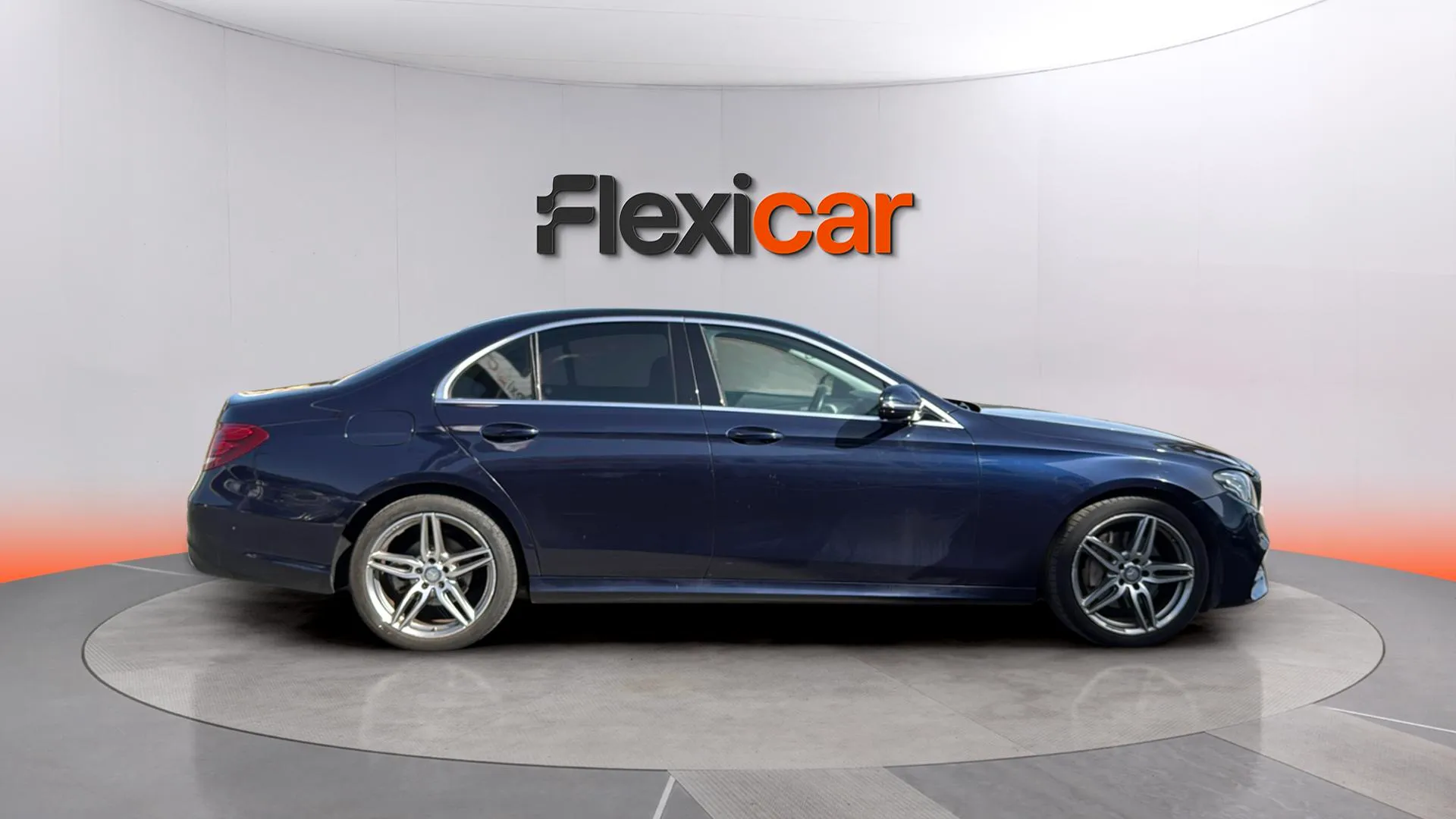 Mercedes-Benz Clase E E 220 d - foto 8