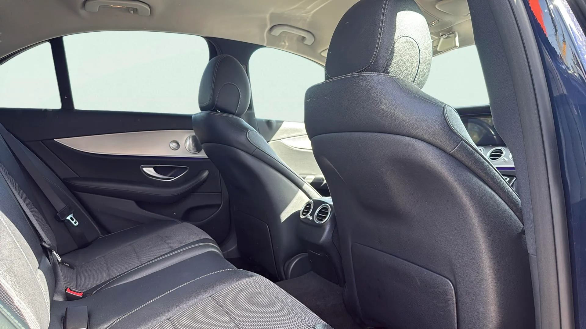 Mercedes-Benz Clase E E 220 d - foto 17