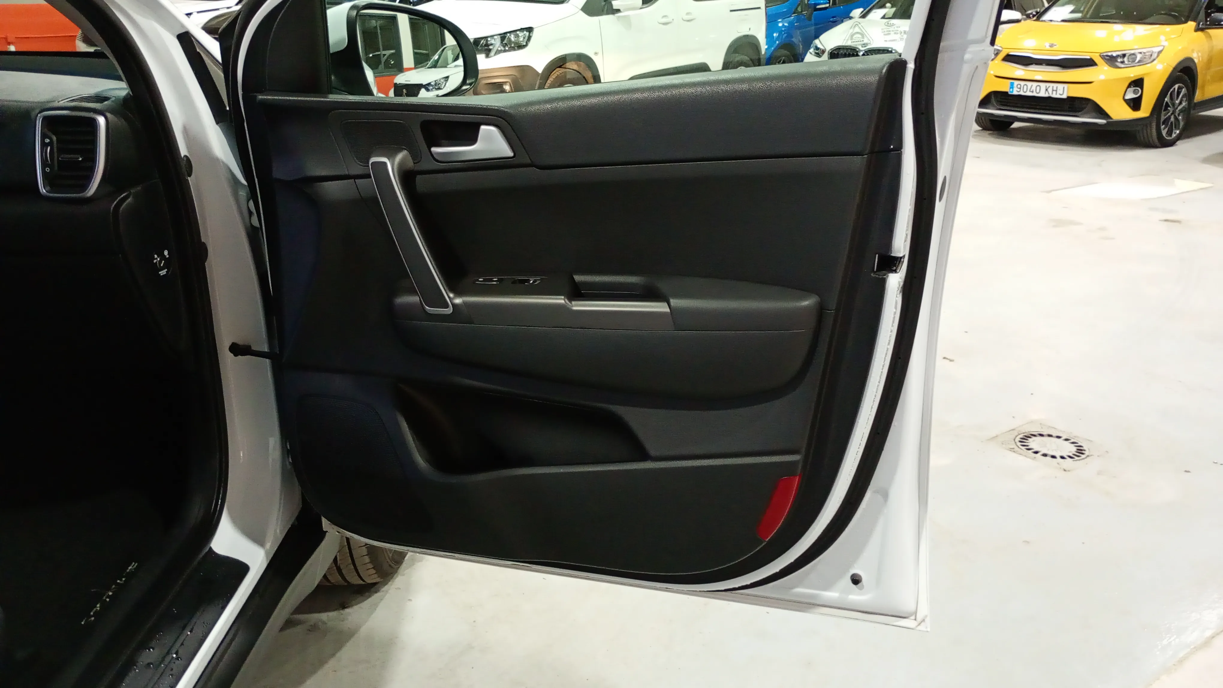 Kia Sportage 1.6 MHEV Black Edition 4x2 - foto 26