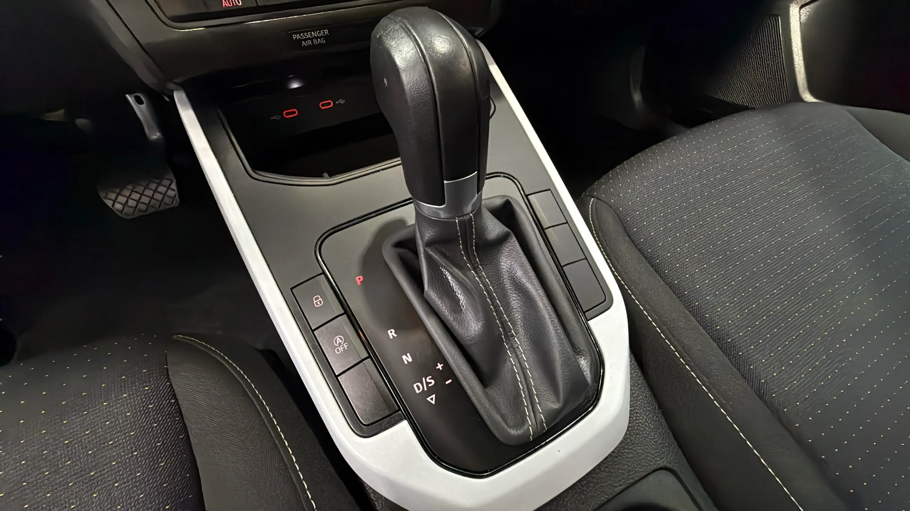 SEAT Arona 1.0 TSI DSG Style XL - foto 24